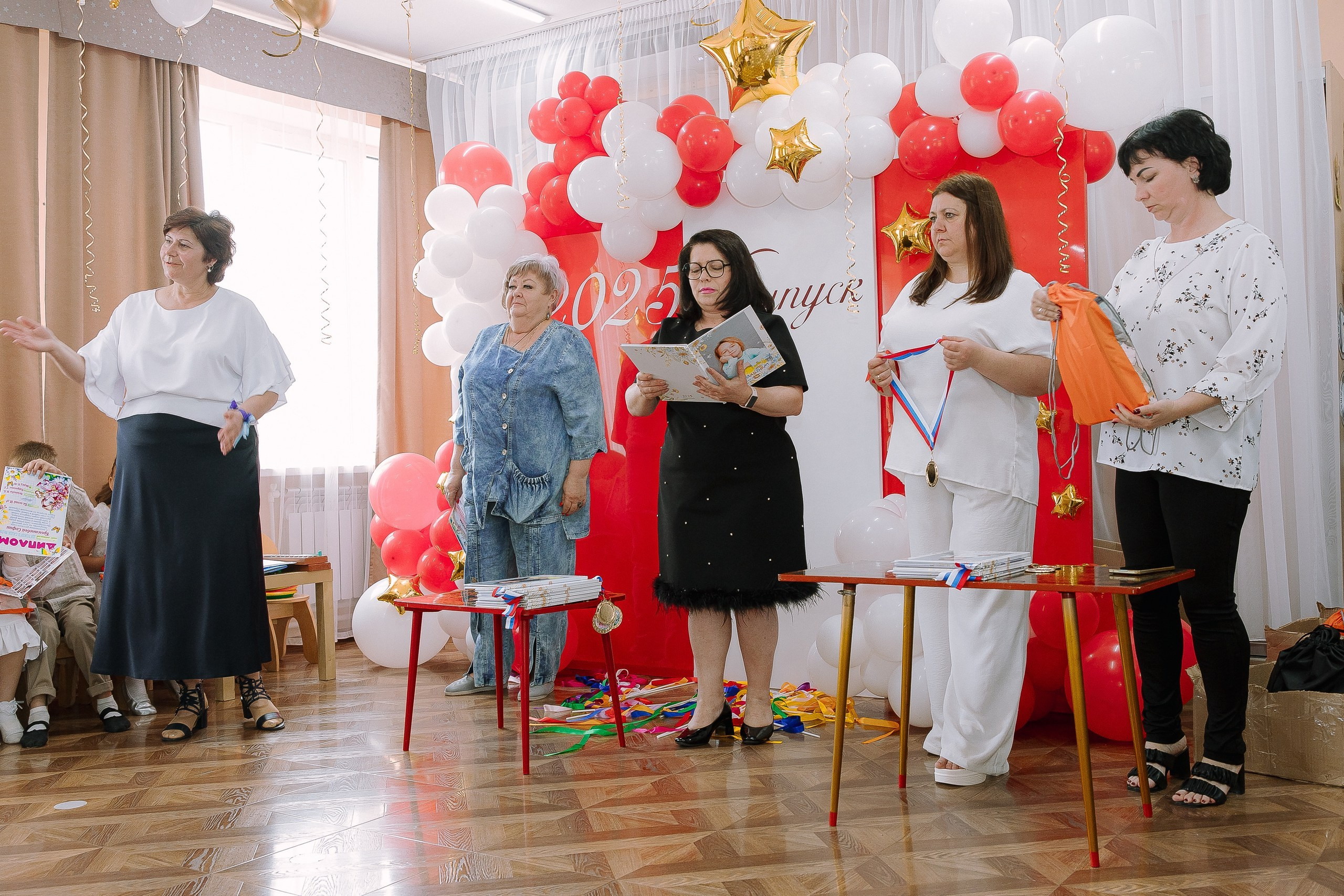 Выпускной в ДС 26. Выпускные альбомы Натальи Бутко: Новороссийск, Анапа, Геленджик