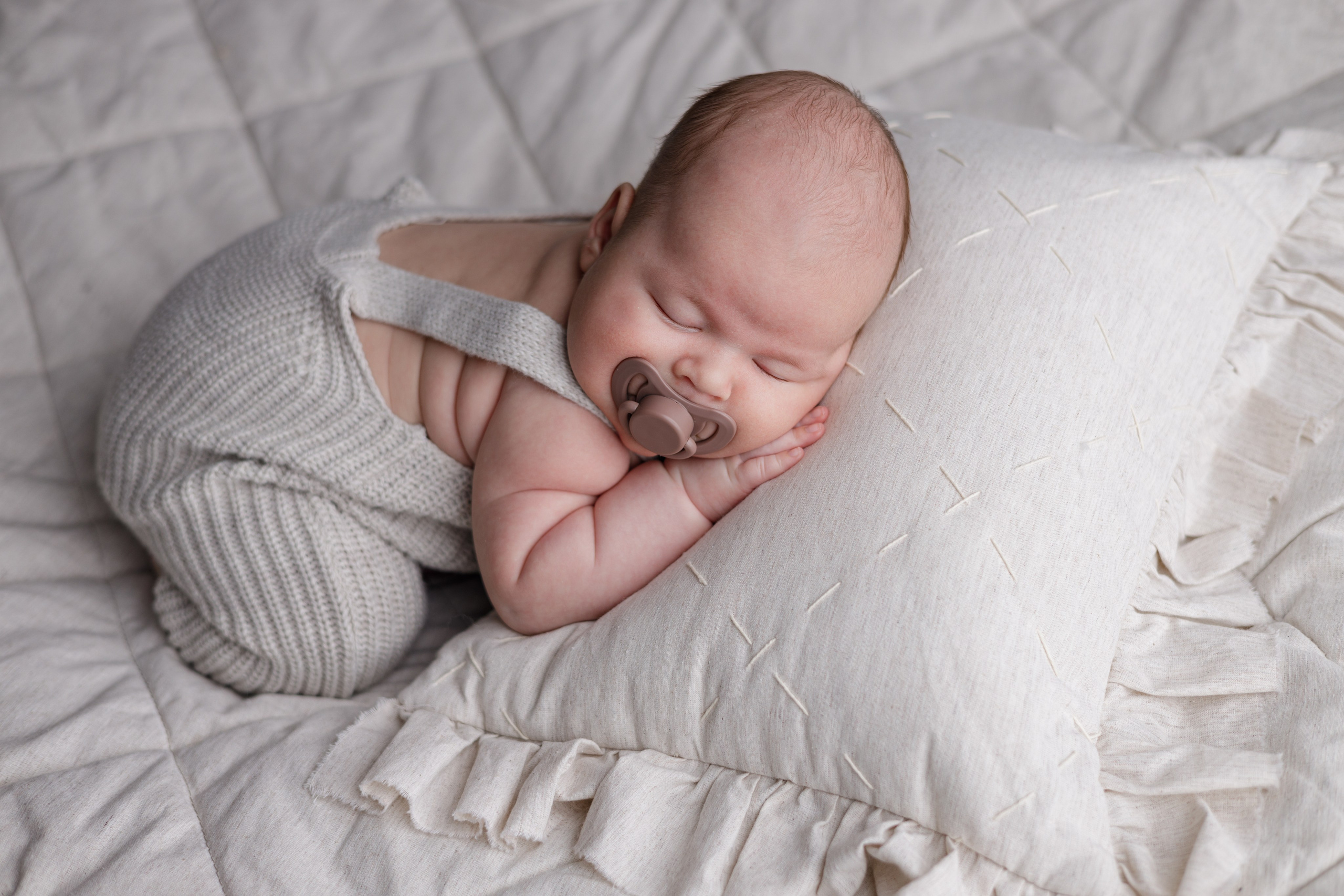 Арсений. Евгения Горбунова фотограф новорожденных в Новом Уренгое