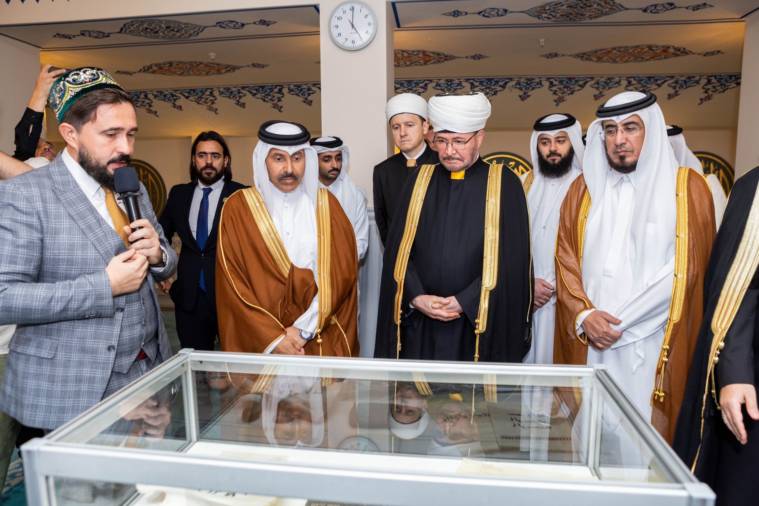 Открытие выставки Мир Корана. Рекламный, предметный, репортажный, семейный фотограф и художник в Москве