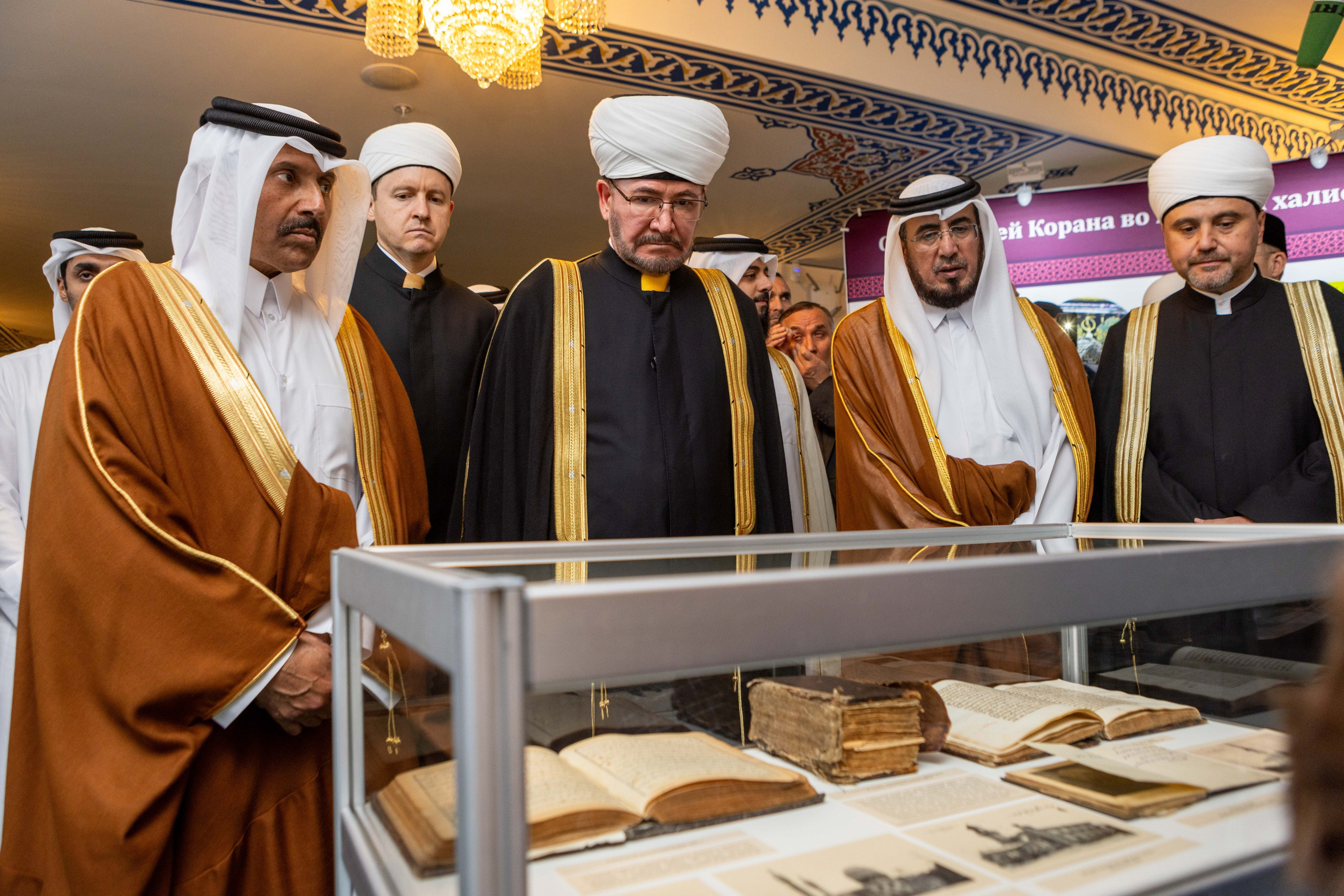 Открытие выставки Мир Корана. Рекламный, предметный, репортажный, семейный фотограф и художник в Москве