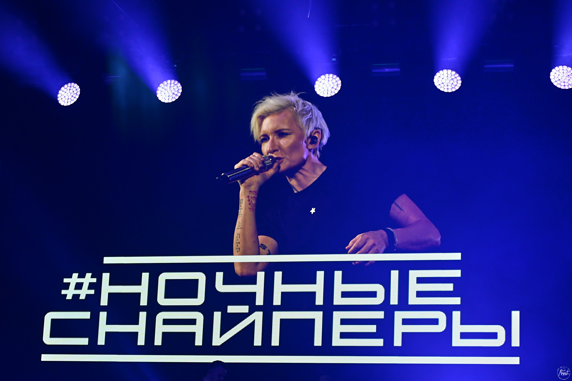 Диана Арбенина и Ночные Снайперы. Фотографии отовсюду и обо всем