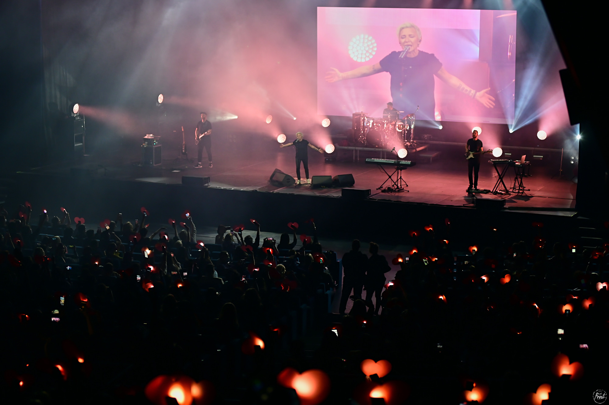 Диана Арбенина и Ночные Снайперы. Фотографии отовсюду и обо всем