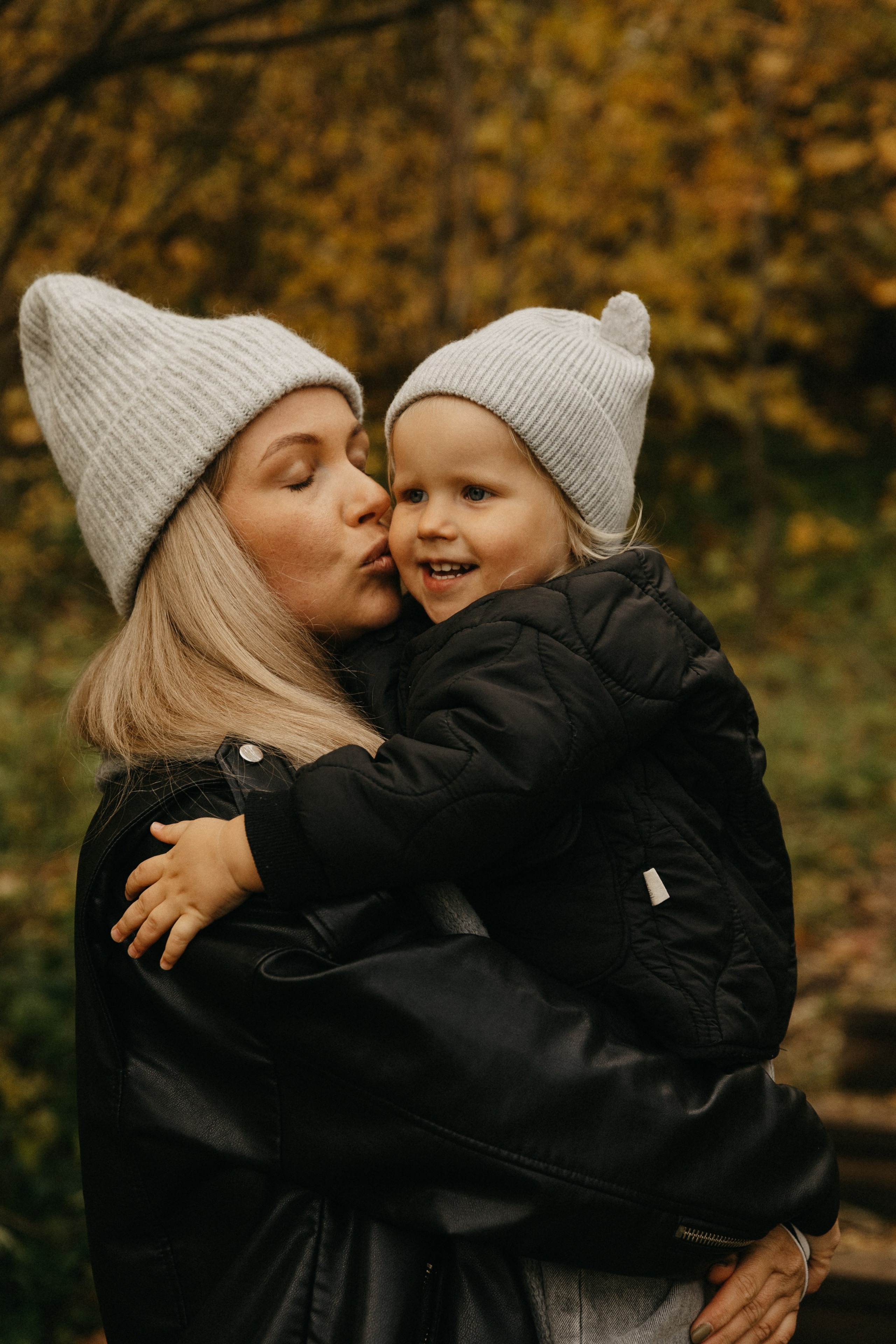 Аня и Мира. Главная