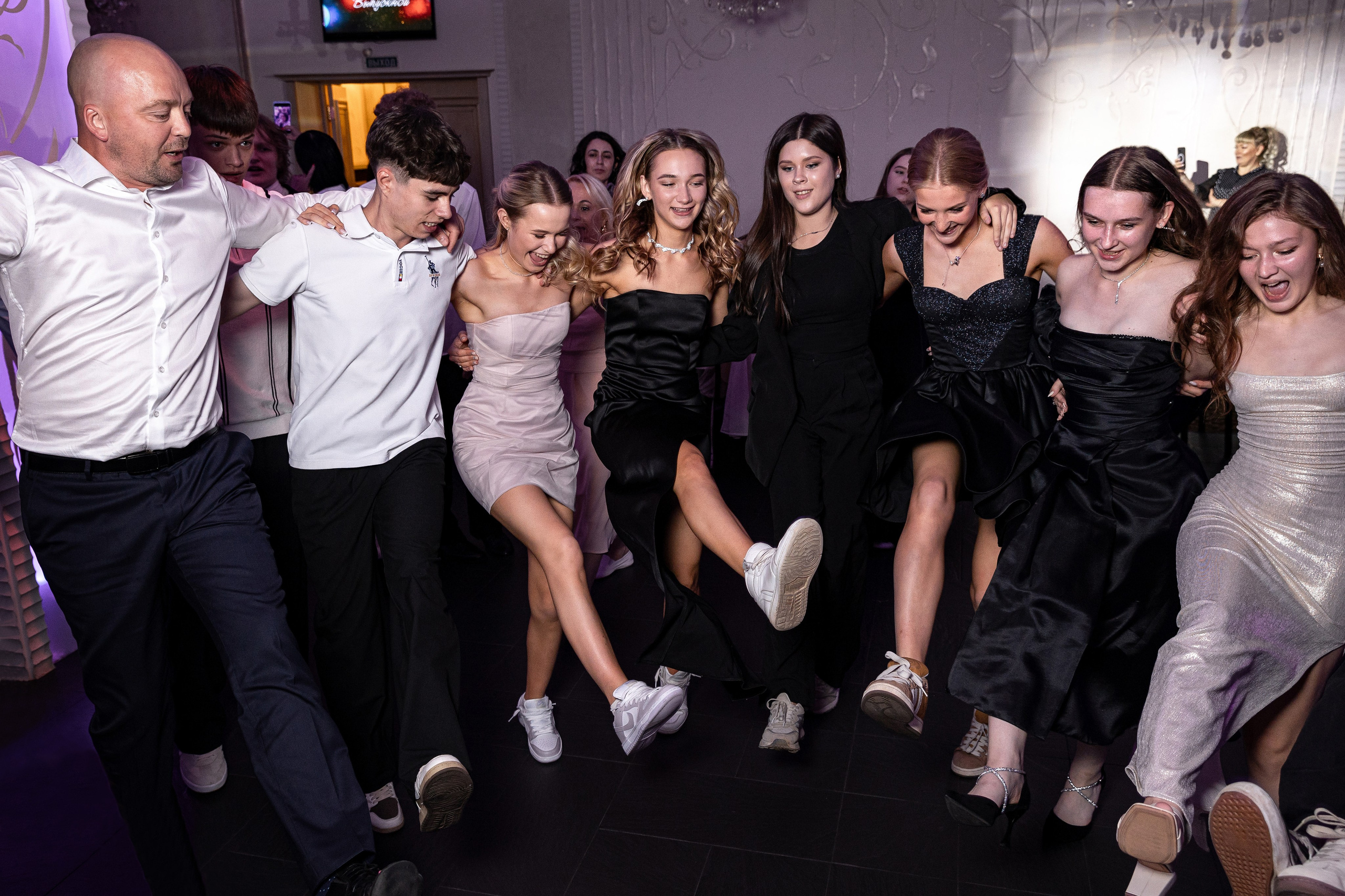 Фотосъемка Дней рождений, выпускных, юбилеев, праздников, корпоративов. Свадебный и семейный фотограф в Ярославле Александр Лобков