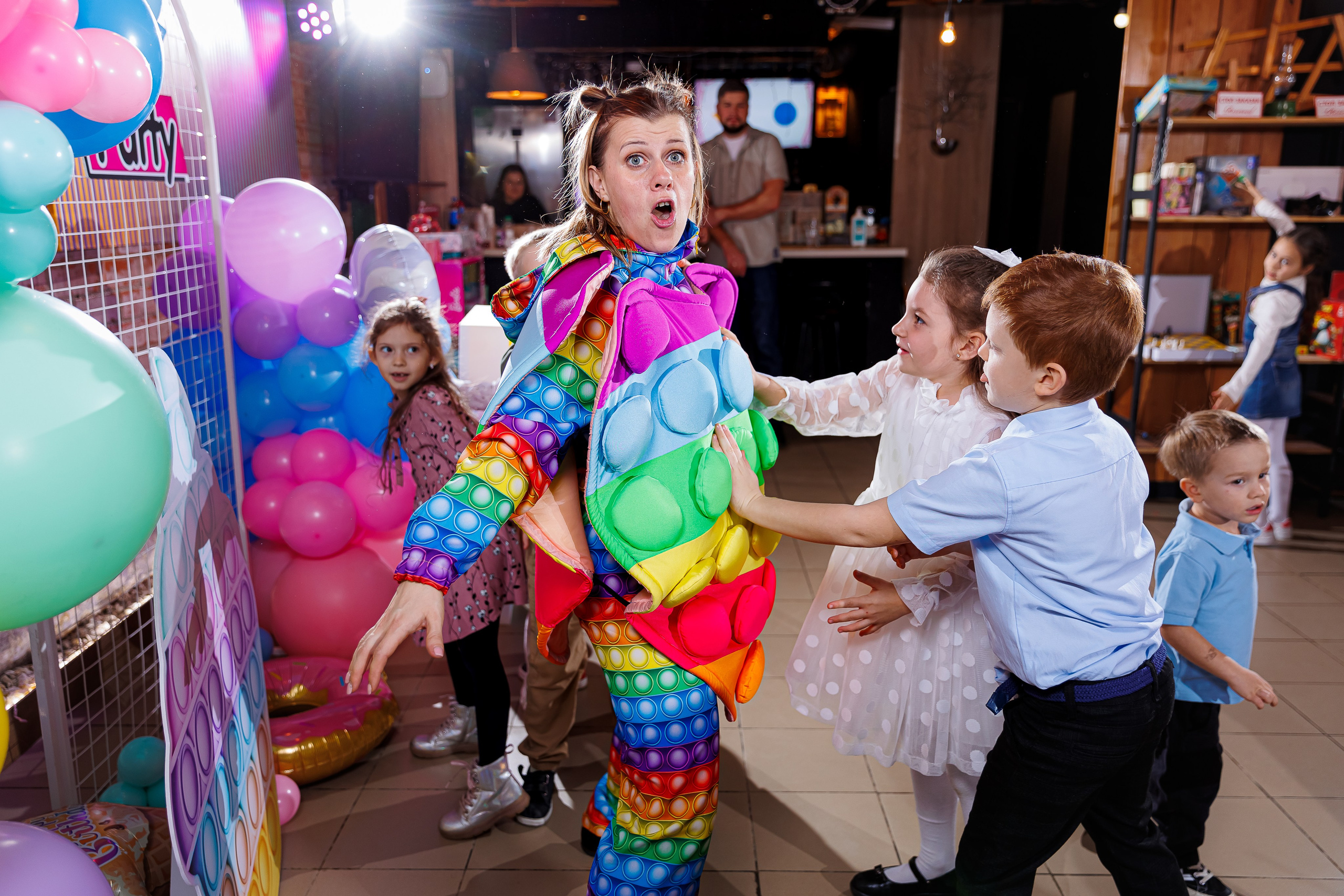 День рождения Насти «Pop-it». Семейный и детский фотограф Комина Елена, Власиха, Одинцово