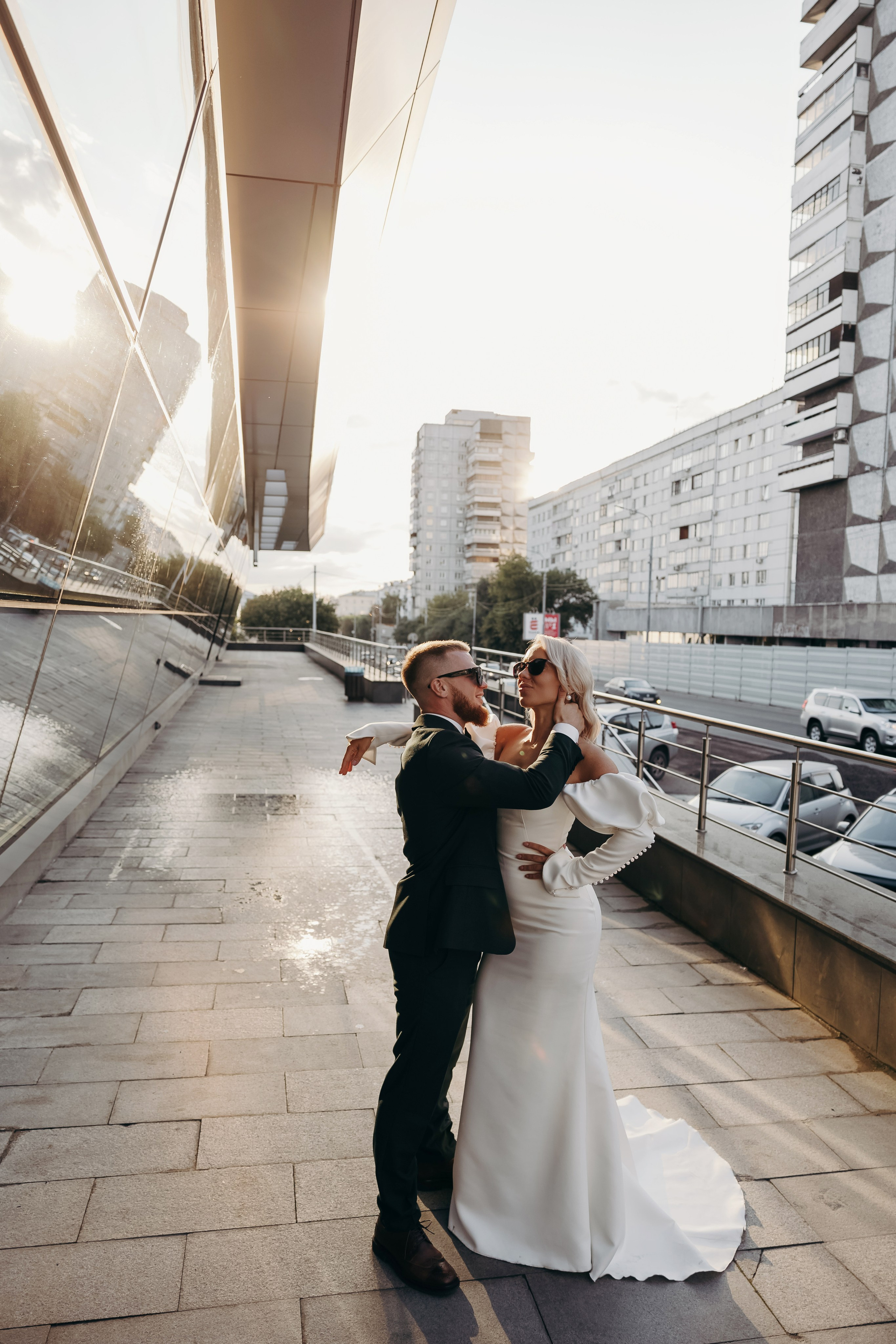 Александр и Елена (сборы, ресторан). Фотограф свадебный семейный в Красноярске Шукшина Наталья