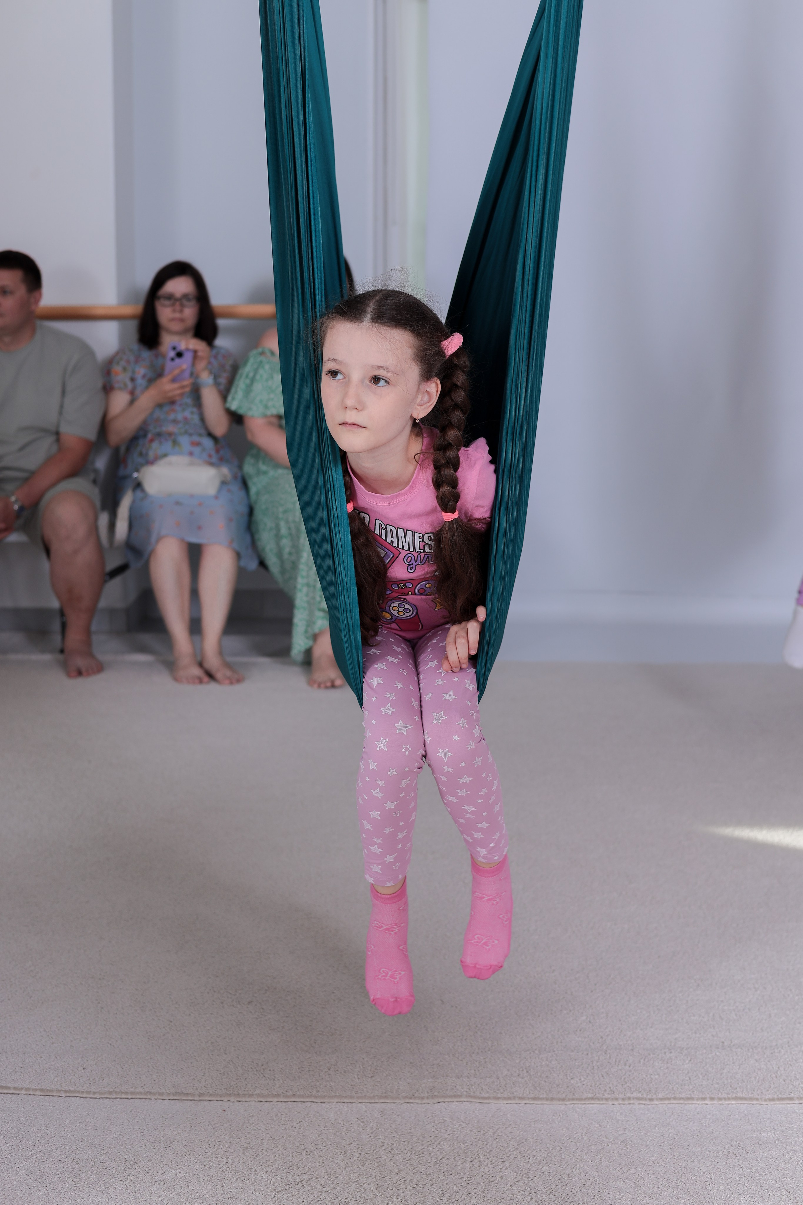 Детская аэройога. Фотограф Надршина Лилия