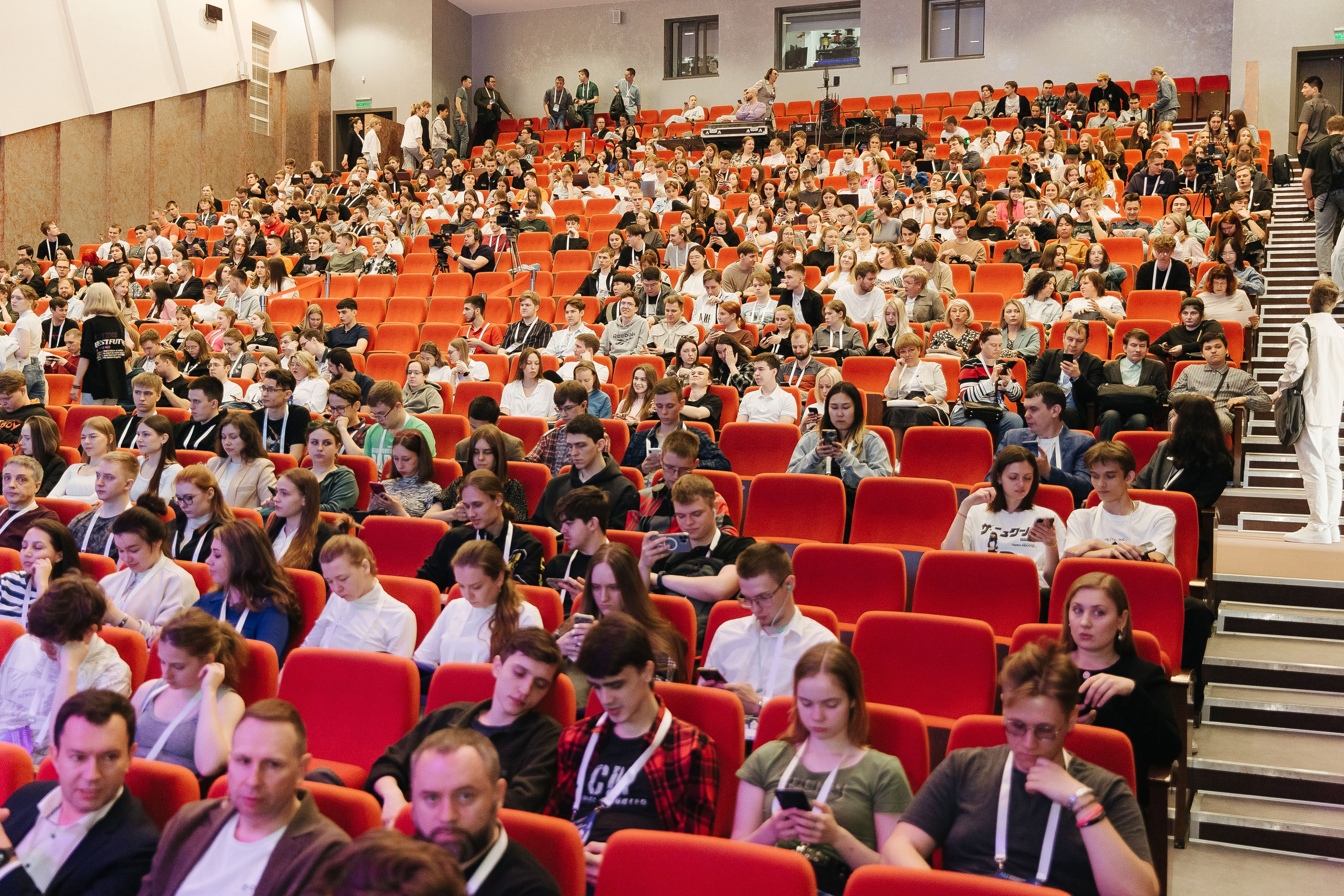 Сбер лекция по ИИ. Фотограф в Красноярске Любовь Малеева