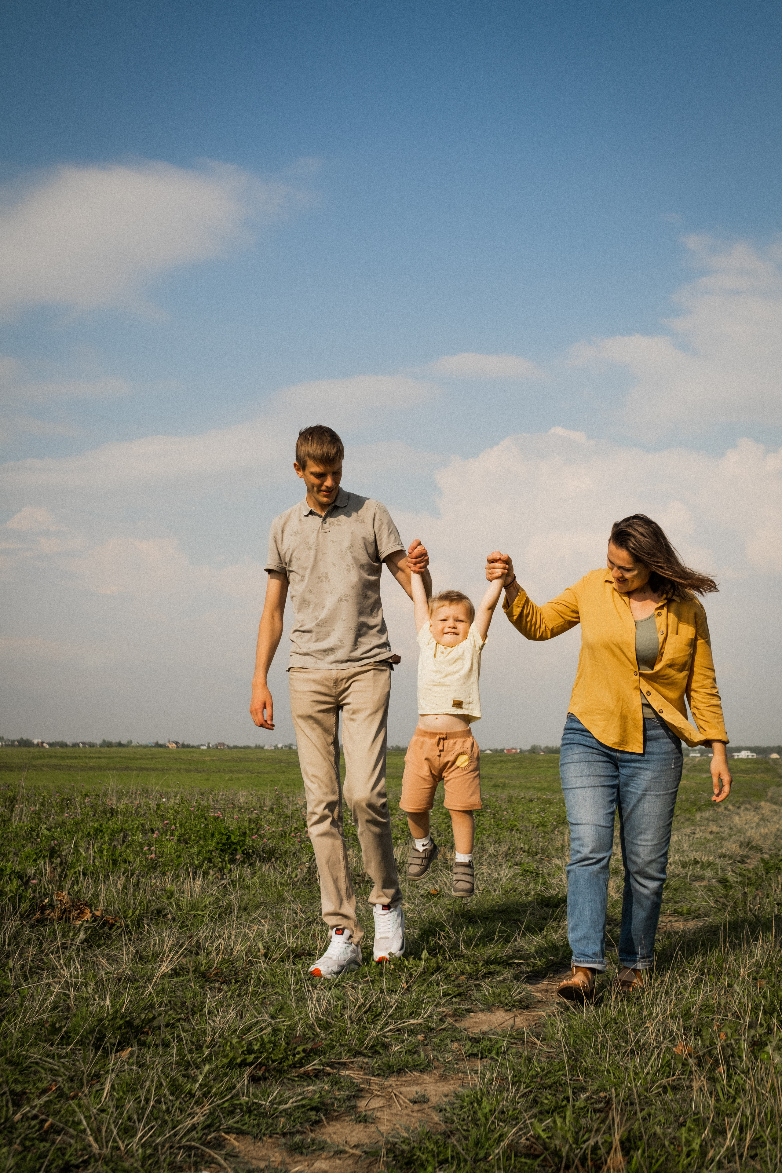 Прогулка в поле. Семейный фотограф в Санкт-Петербурге Дарья Косянчук