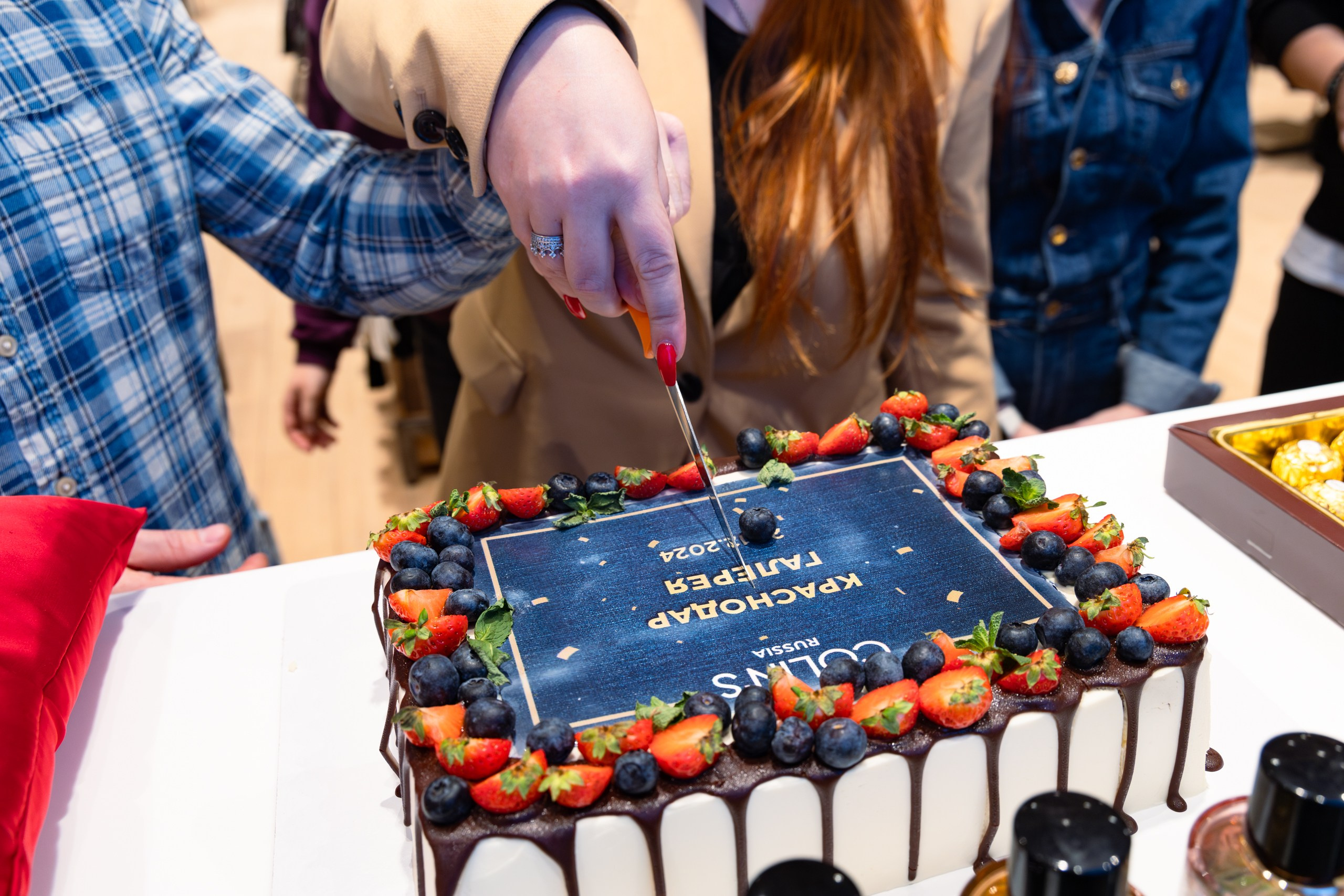 ОТКРЫТИЕ МАГАЗИНА COLIN'S. Фотограф Paul Varro в Краснодаре