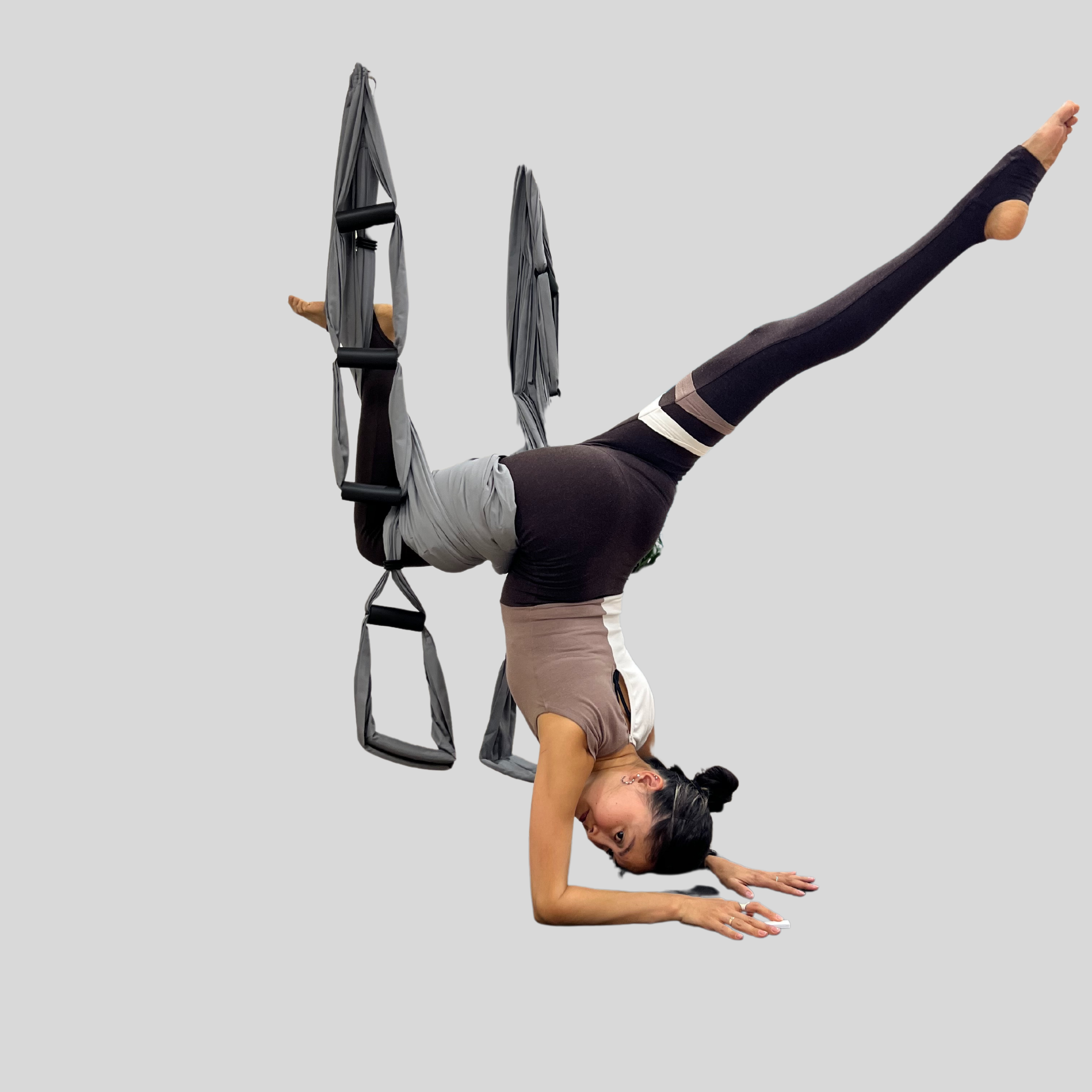 Флай йога, aerial yoga, аэро йога, связка в гамаке, позы в гамаке, aerial yoga exercise, fly yoga practice, fly yoga low, низкий гамак. Преподаю и провожу обучение по флай йоге