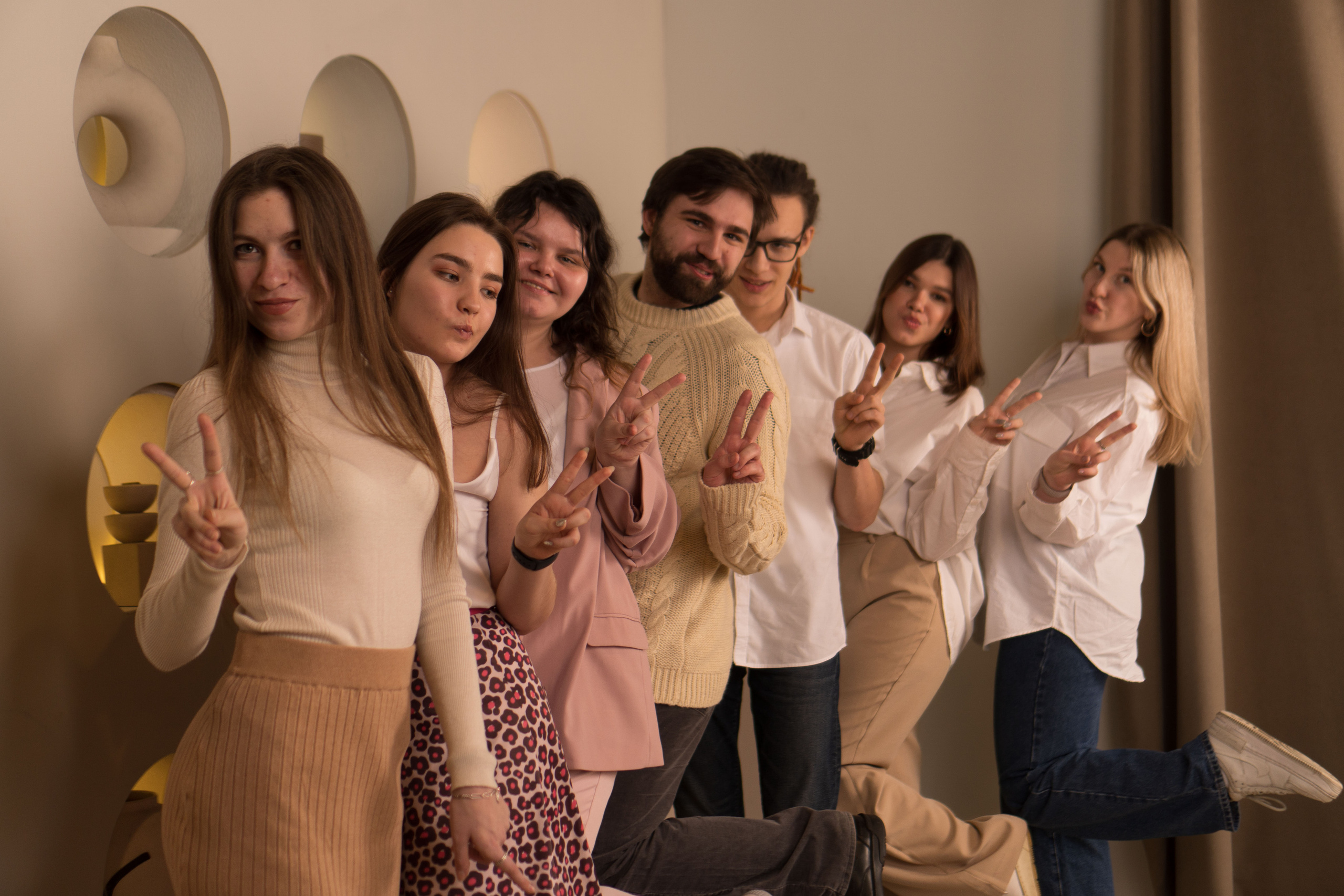 Фотограф на выпускной цена. Профессиональный фотограф в Москве Кабардин Тихон