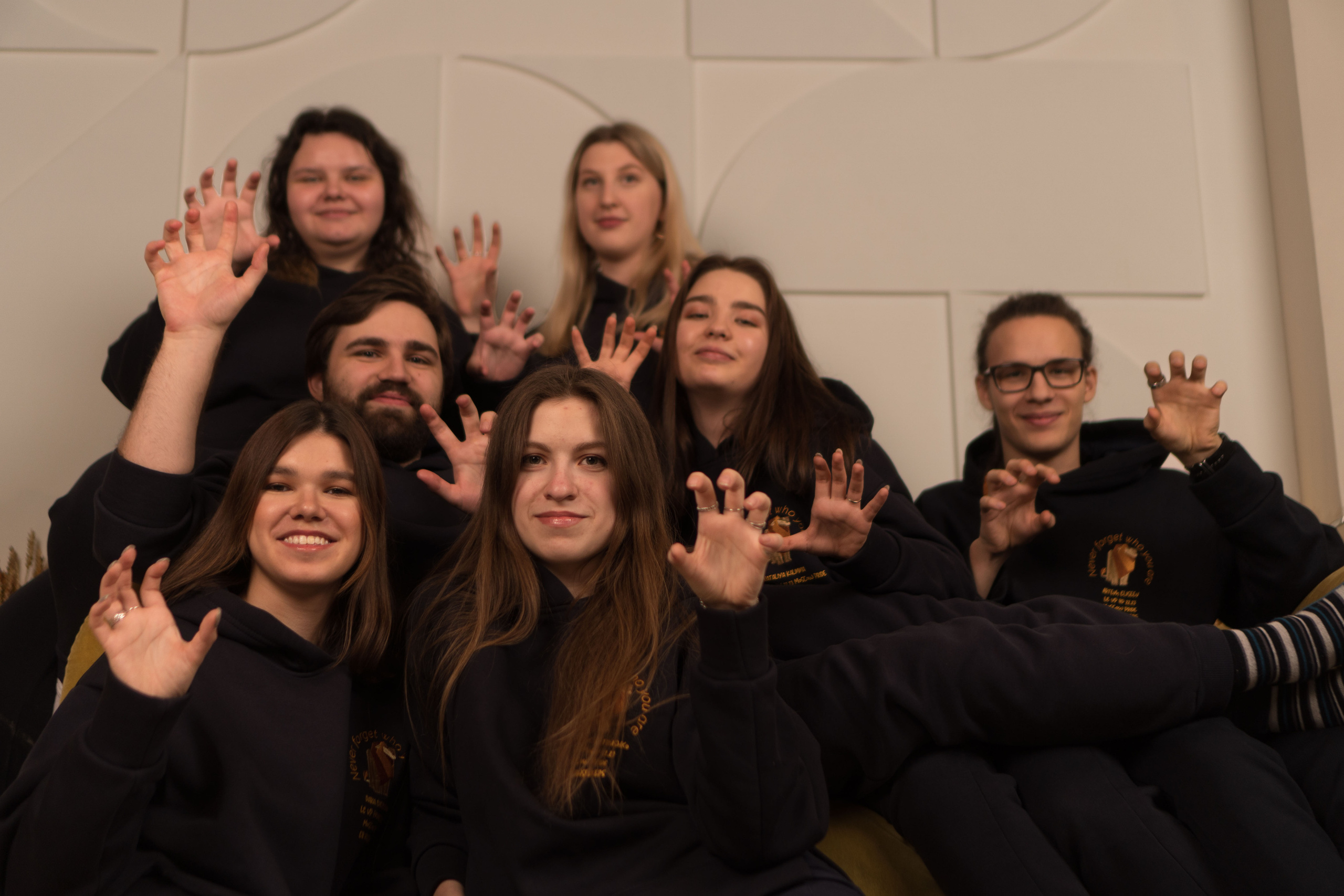 Фотограф на выпускной цена. Профессиональный фотограф в Москве Кабардин Тихон