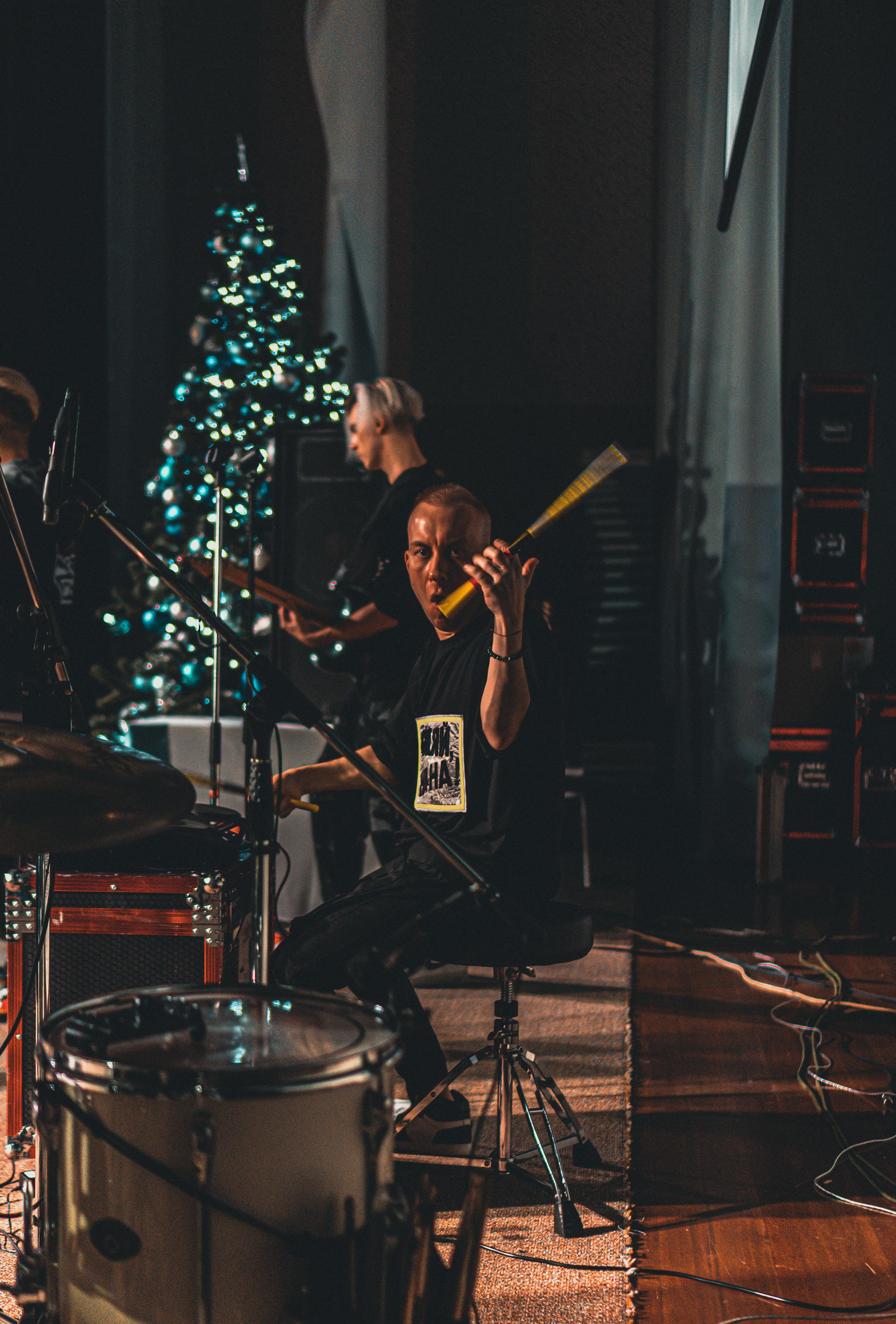 Концертная съемка цена. Профессиональный фотограф в Москве Кабардин Тихон