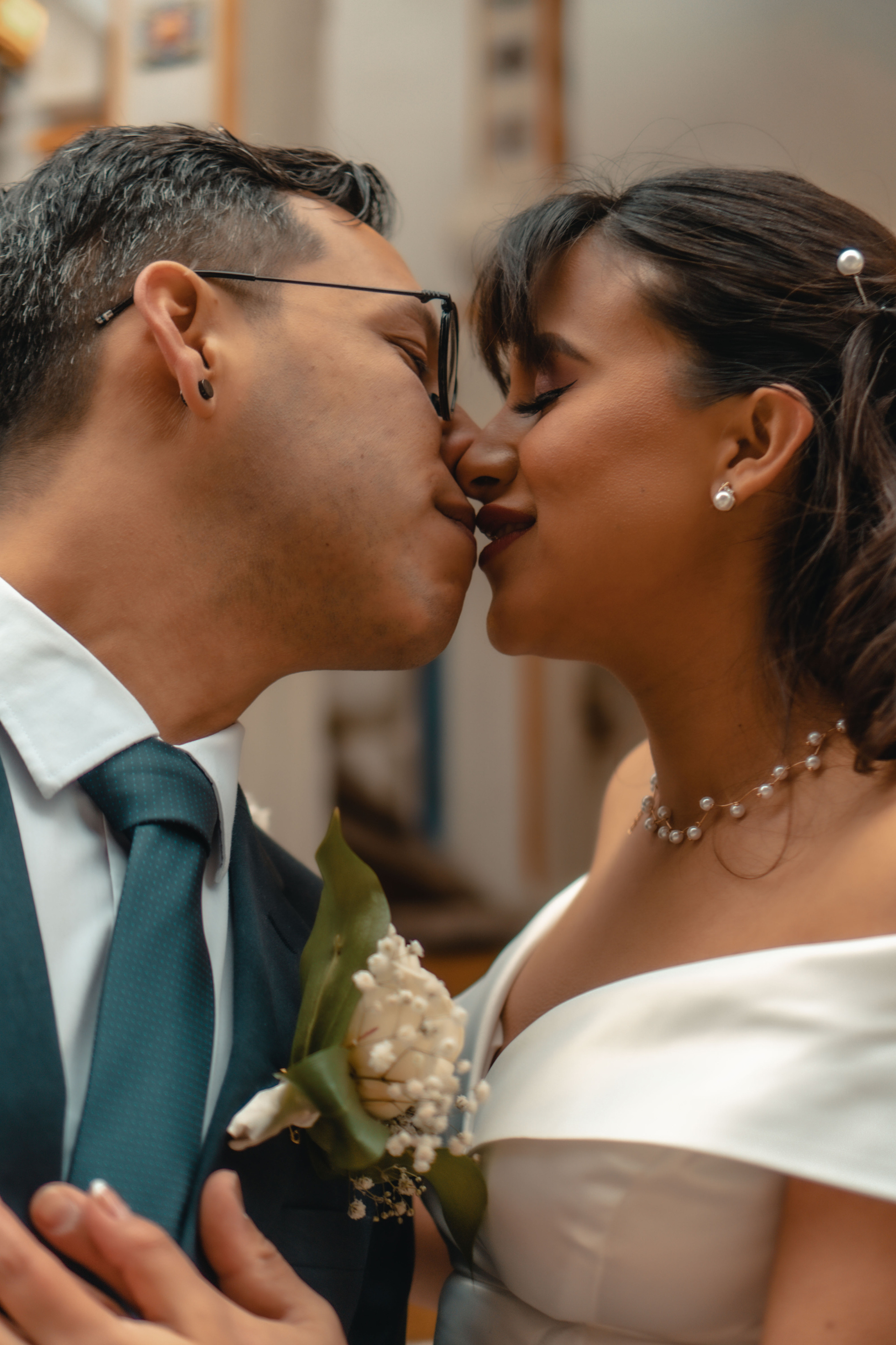 Свадебный фотограф Москва | Фото и видео съемка в ЗАГС. Профессиональный фотограф в Москве Кабардин Тихон