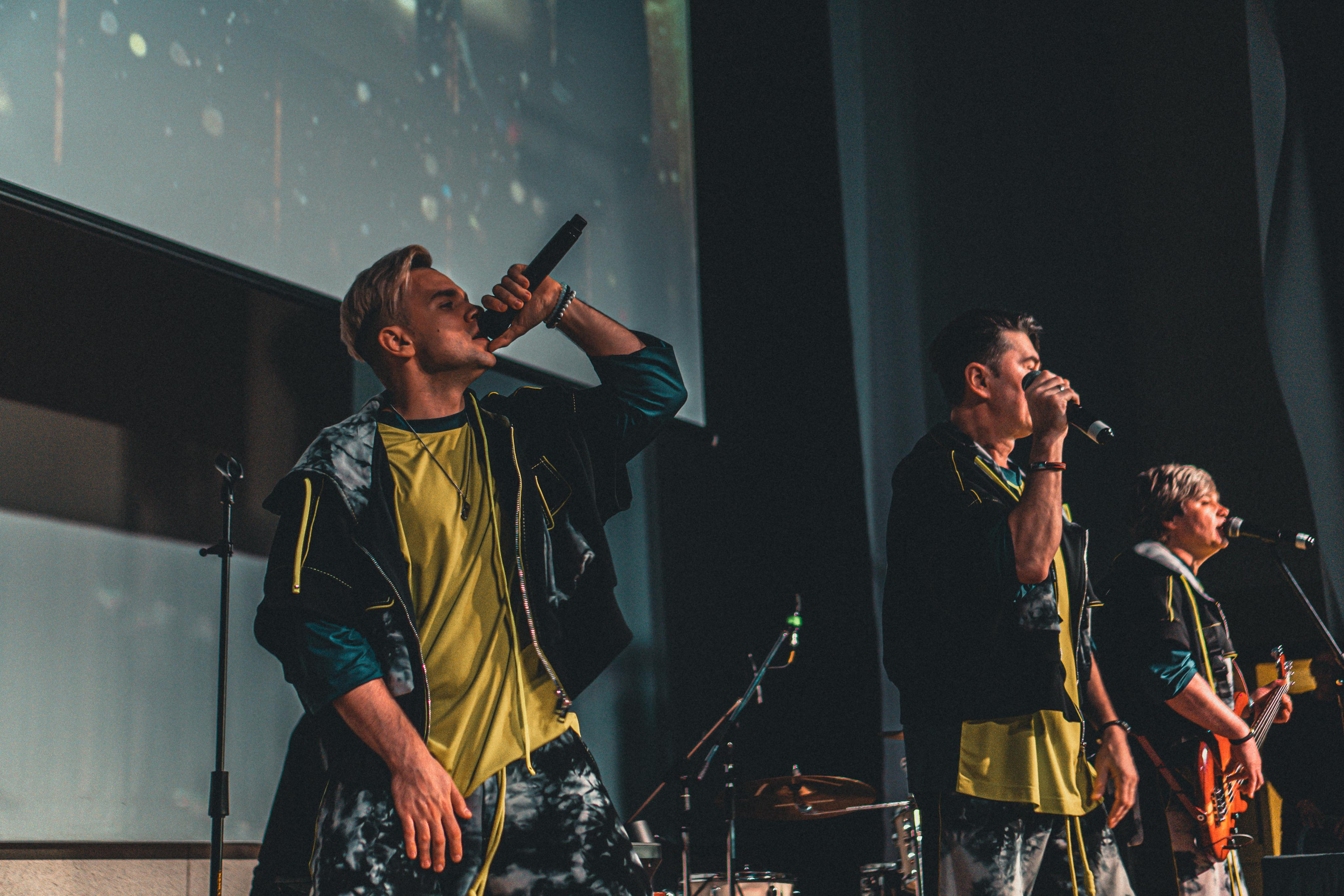 Концертная съемка цена. Профессиональный фотограф в Москве Кабардин Тихон