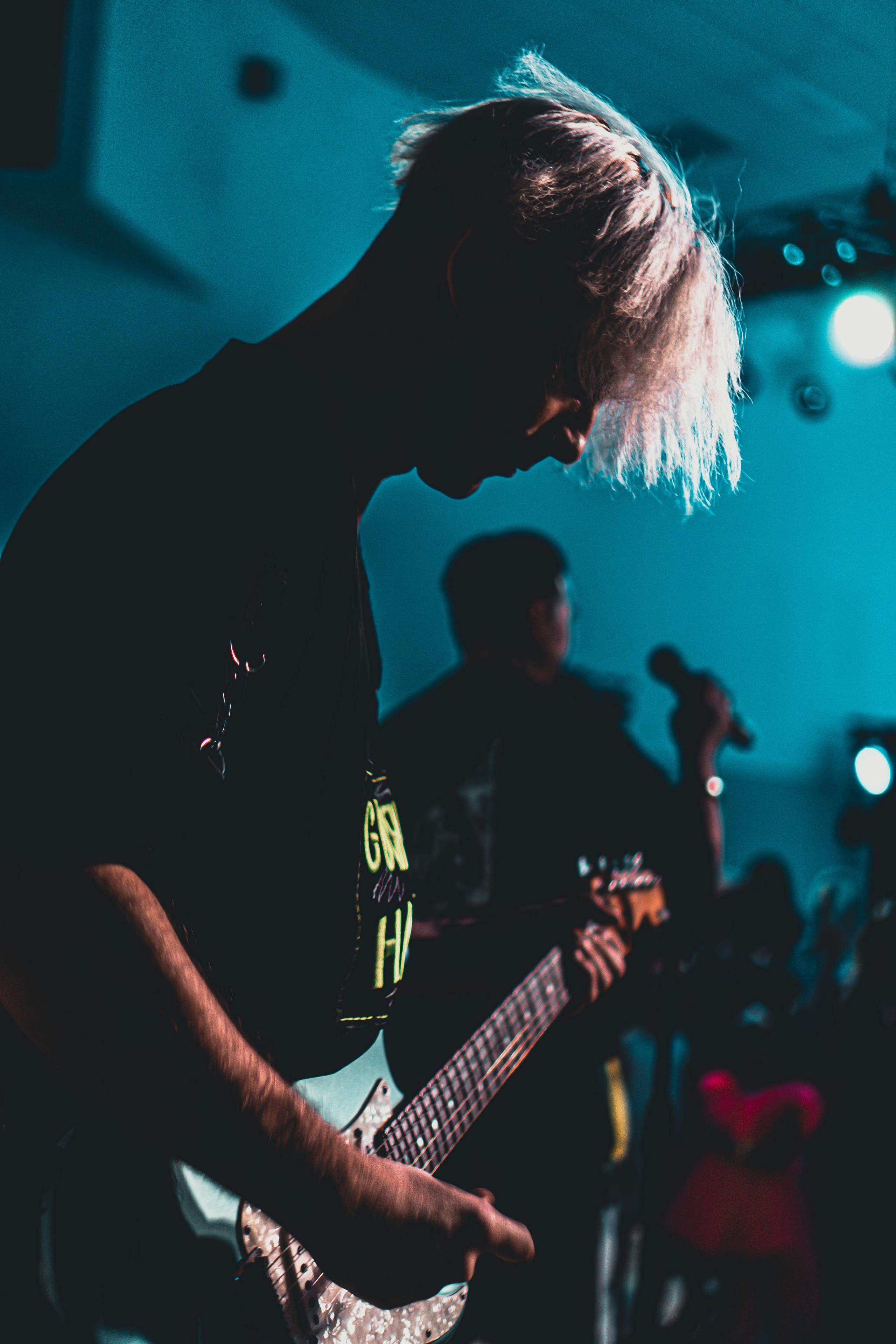 Концертная съемка цена. Профессиональный фотограф в Москве Кабардин Тихон