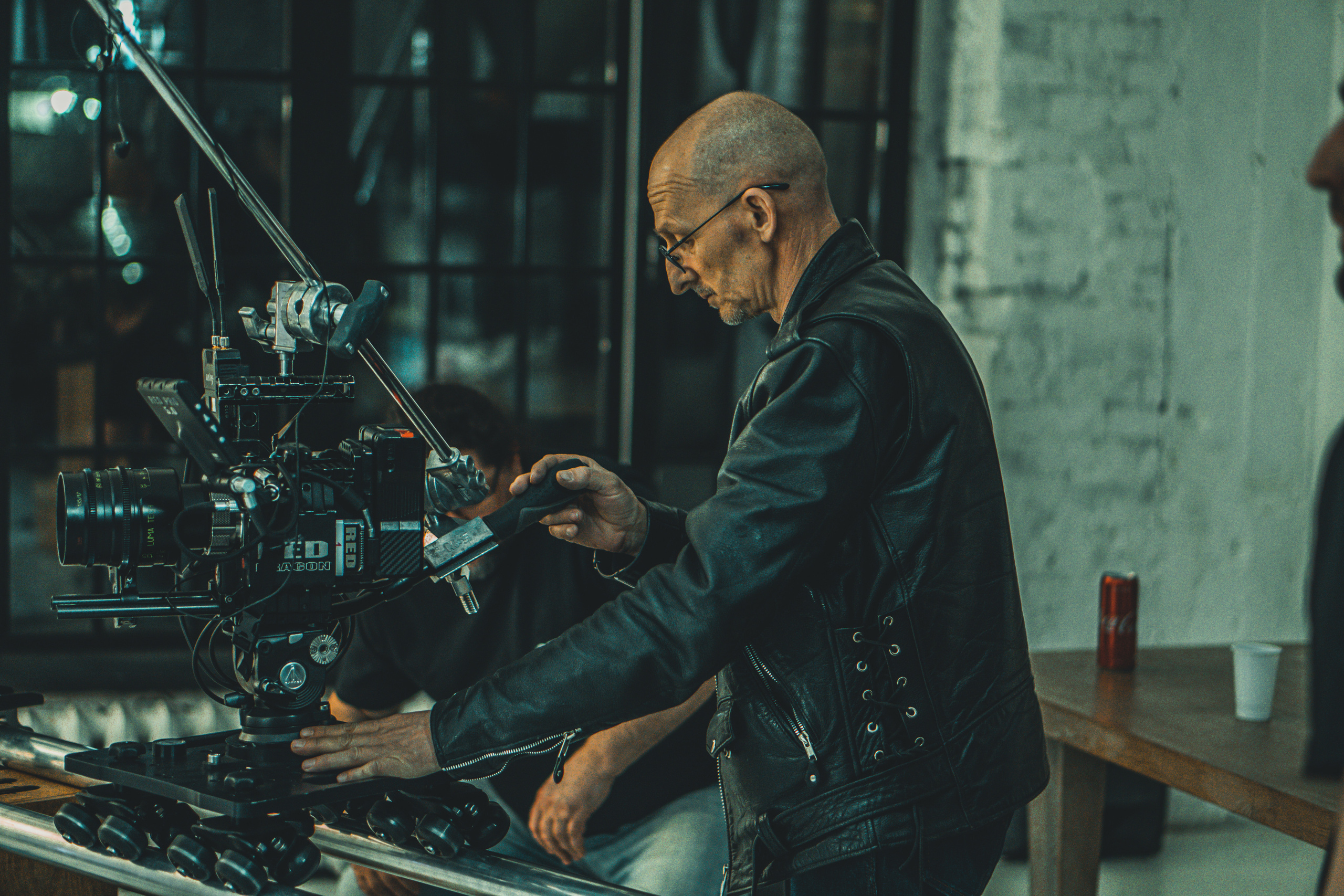 Съемка бэкстейджа цена. Профессиональный фотограф в Москве Кабардин Тихон
