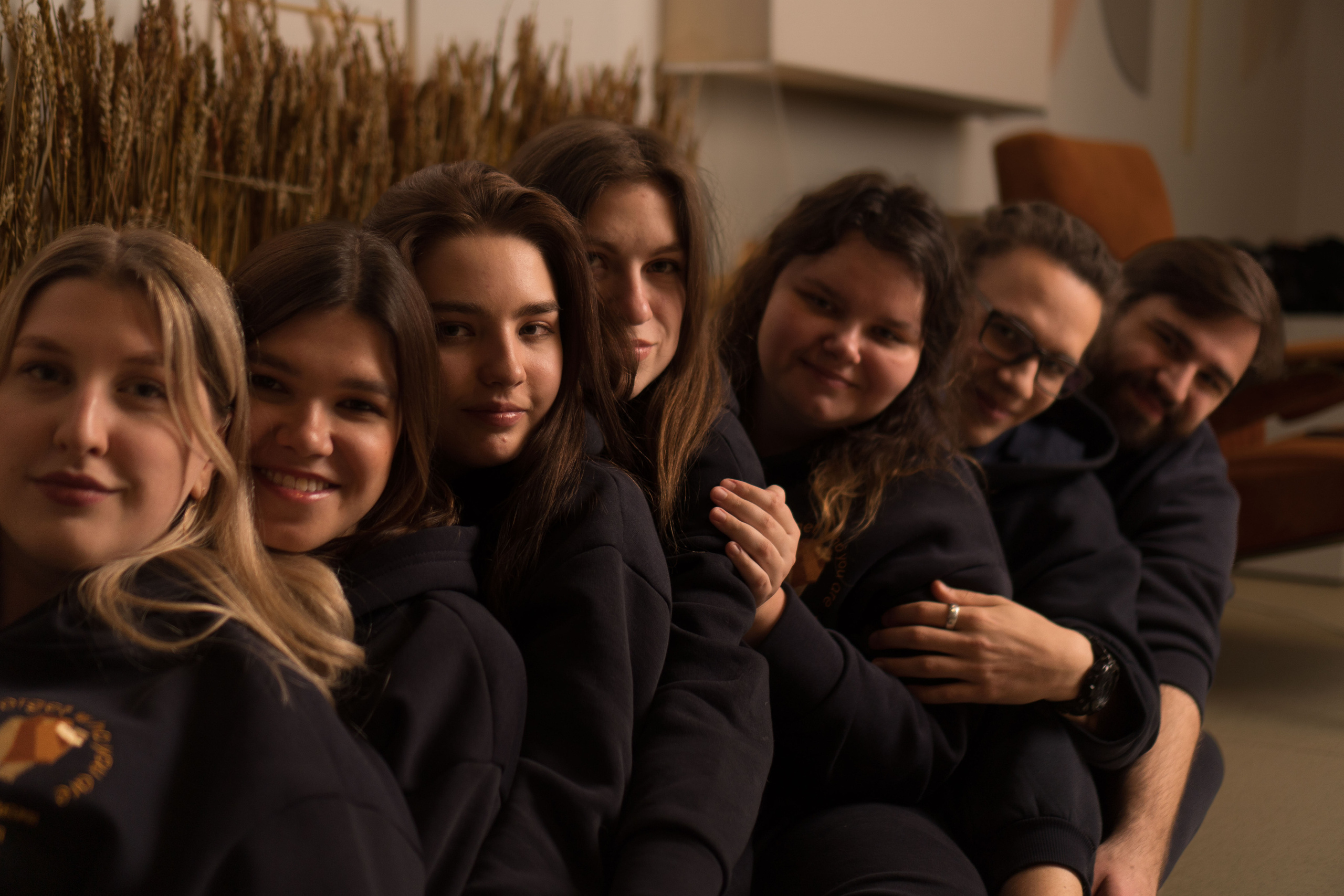 Фотограф на выпускной цена. Профессиональный фотограф в Москве Кабардин Тихон