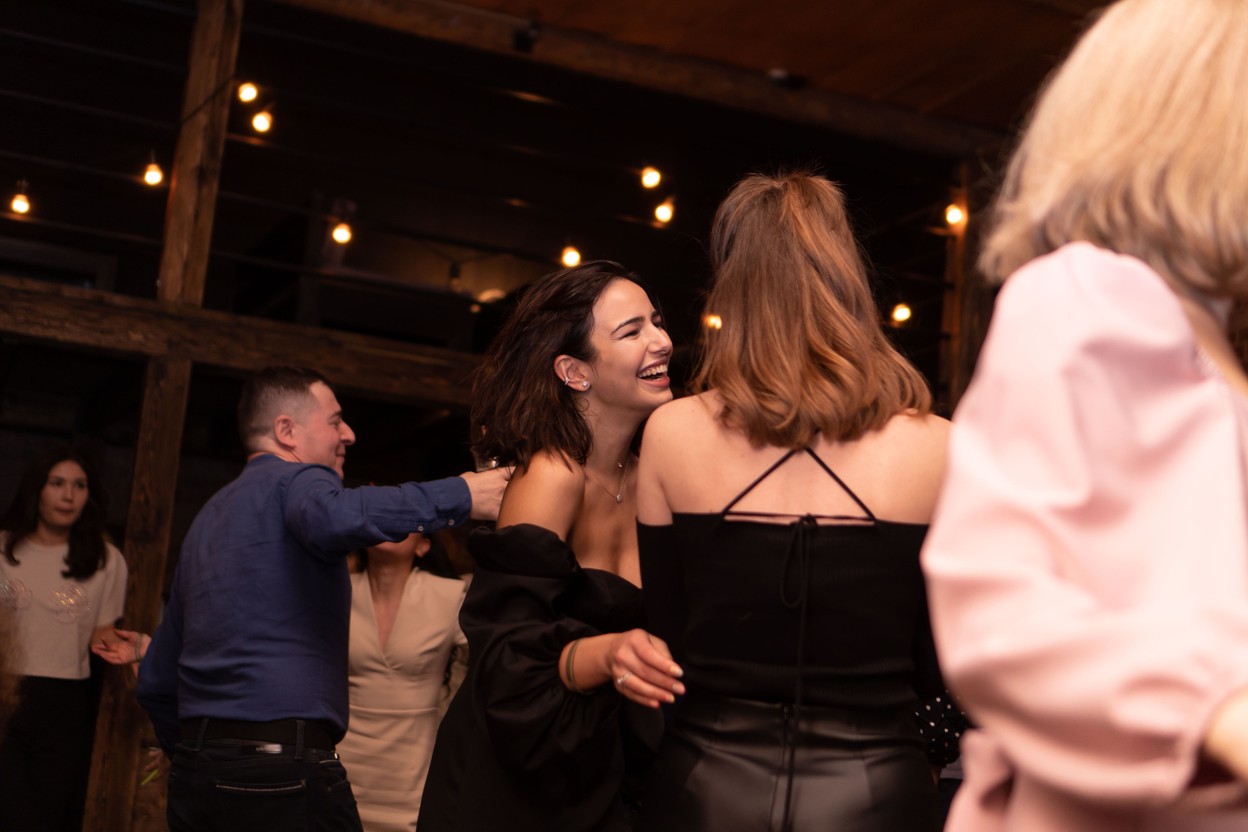 Фотограф на корпоратив Москва. Профессиональный фотограф в Москве Кабардин Тихон