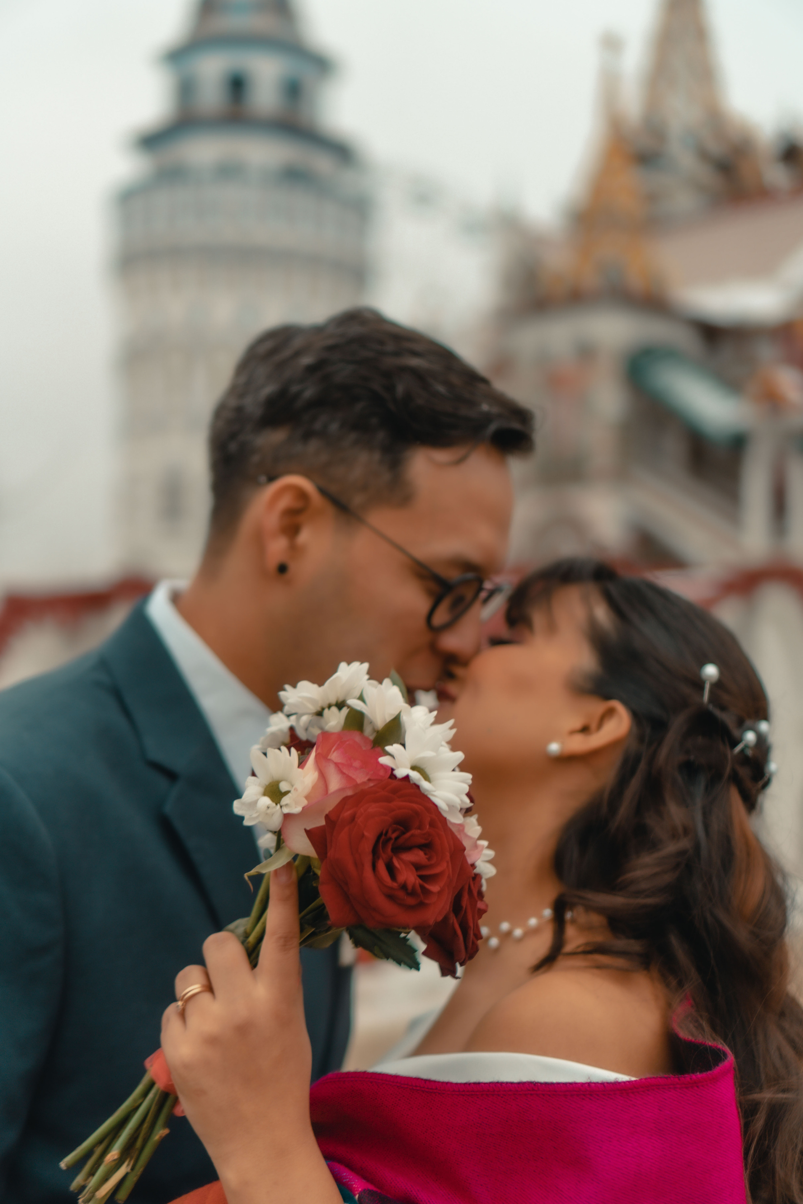 Свадебный фотограф Москва | Фото и видео съемка в ЗАГС. Профессиональный фотограф в Москве Кабардин Тихон