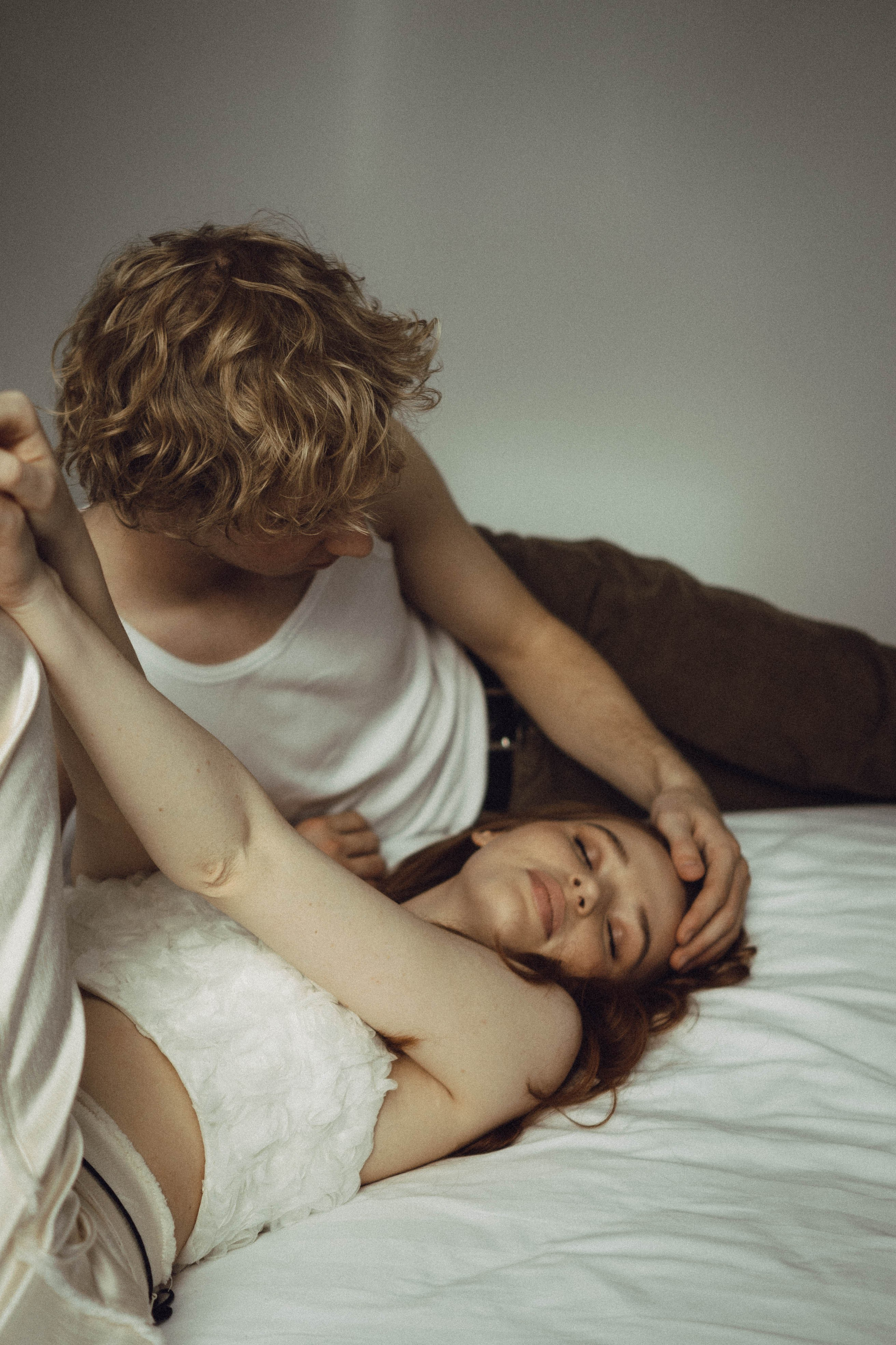 СВАДЕБНАЯ СЬЕМКА В ОТЕЛЕ. СБОРЫ ЖЕНИХА И НЕВЕСТЫ И ТАКЖЕ ТОР И ПОДГОТОВКА К ПРОГУЛКЕ. Профессиональный фотограф, Санкт-Петербург — Виктория Богомолова