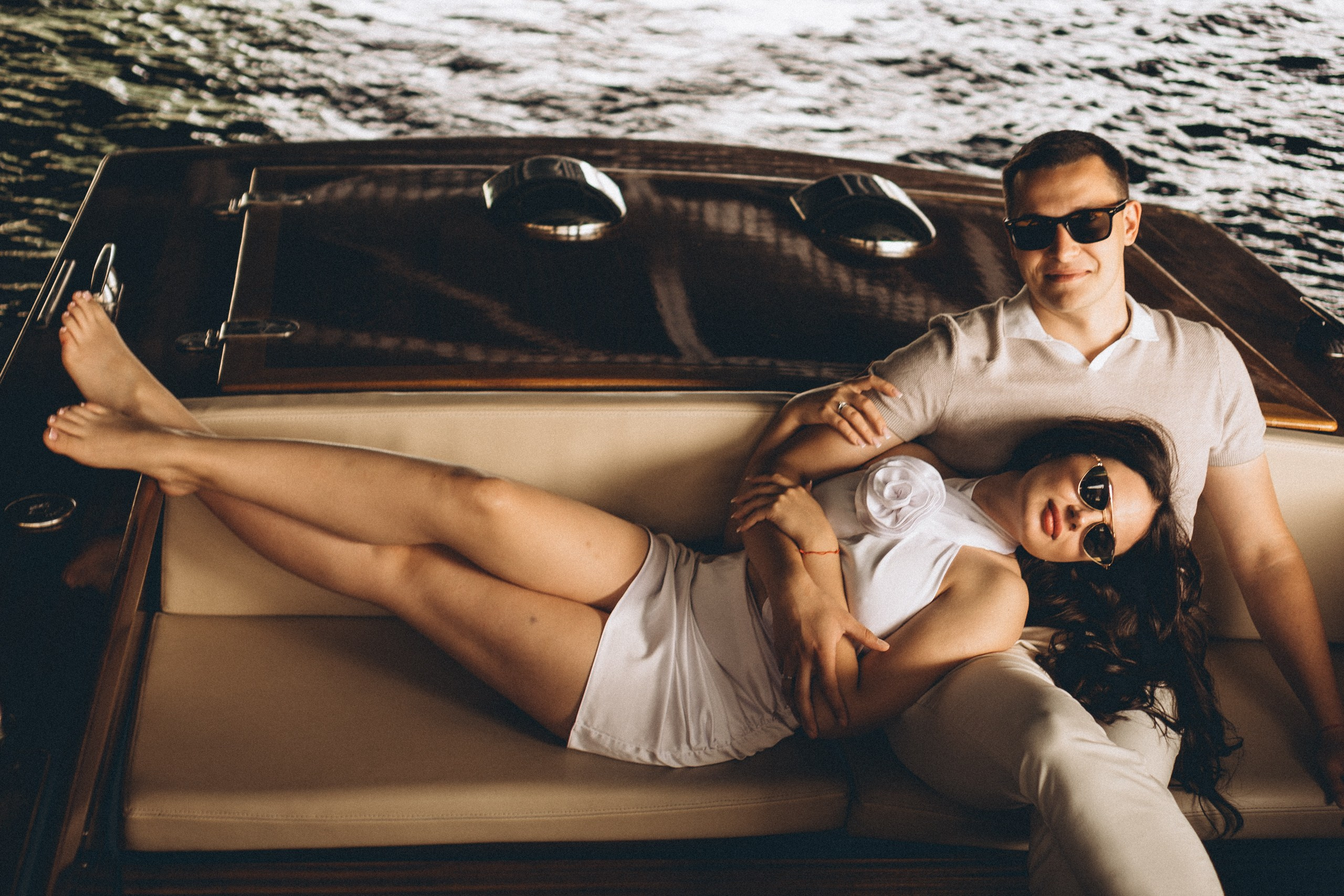 СВАДЕНБНАЯ СЬЕМКА НА КАТЕРЕ ПО КАНАЛАМ САНКТ-ПЕТЕРБУРГА И В АКВАТОРИИ НЕВЫ. Профессиональный фотограф, Санкт-Петербург — Виктория Богомолова