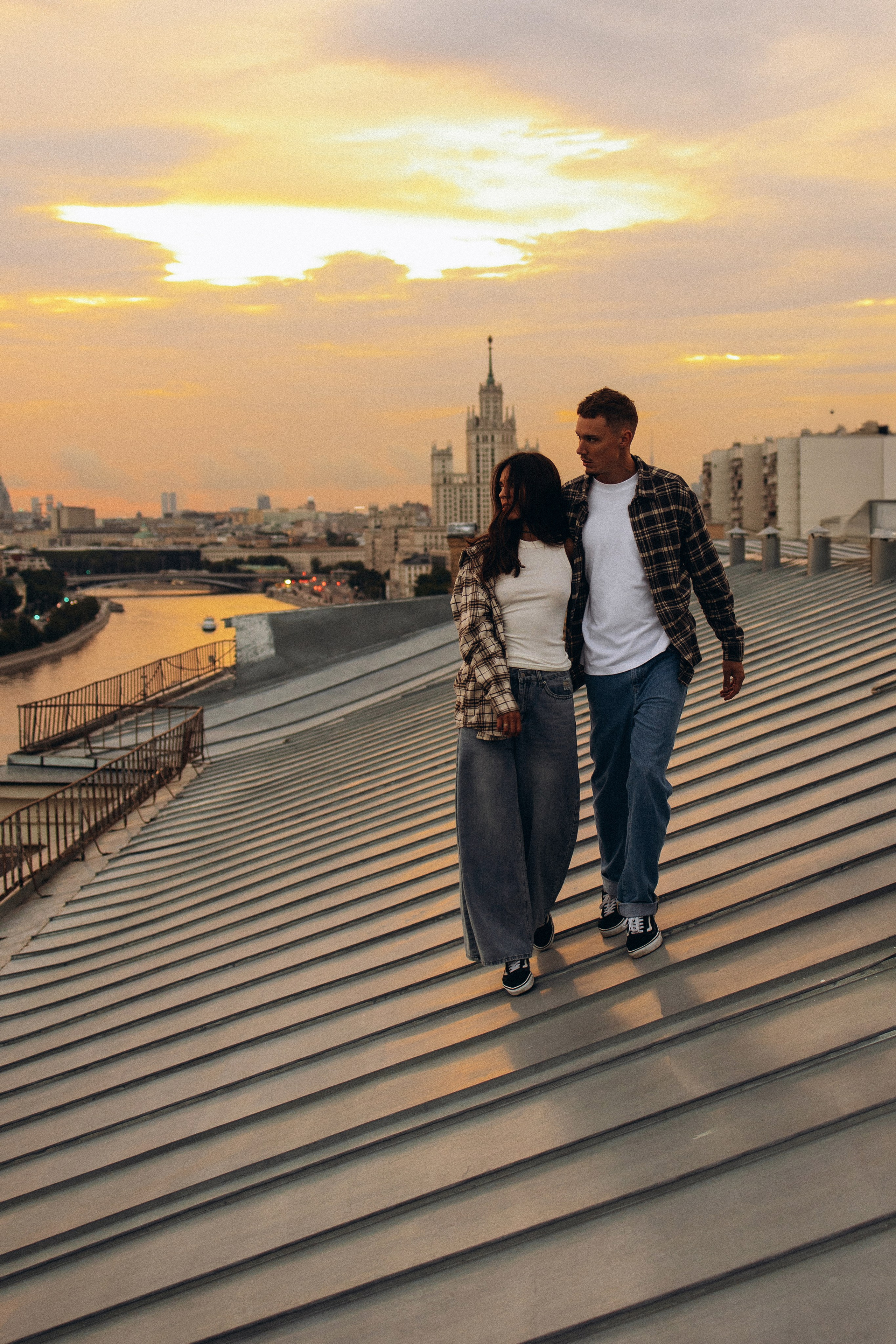 Виолетта и Макс на крыше. Семейный фотограф в Москве Марина Петра