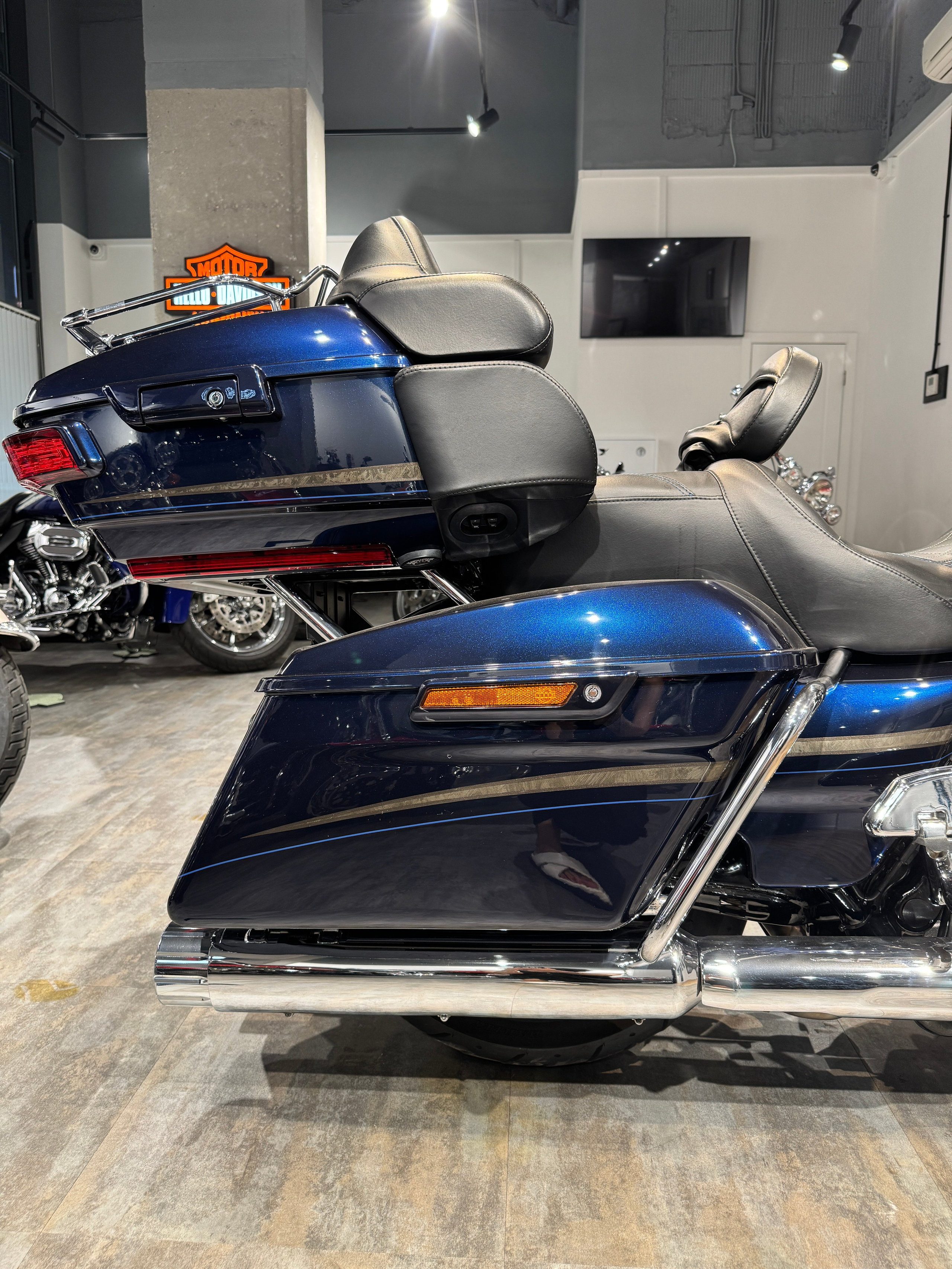 Мотоциклы Harley-Davidson 2018 HD CVO Ultra Limited 115 (Touring)  — купить мотоцикл. Hello Davidson, Москва. Только хорошие мотоциклы…