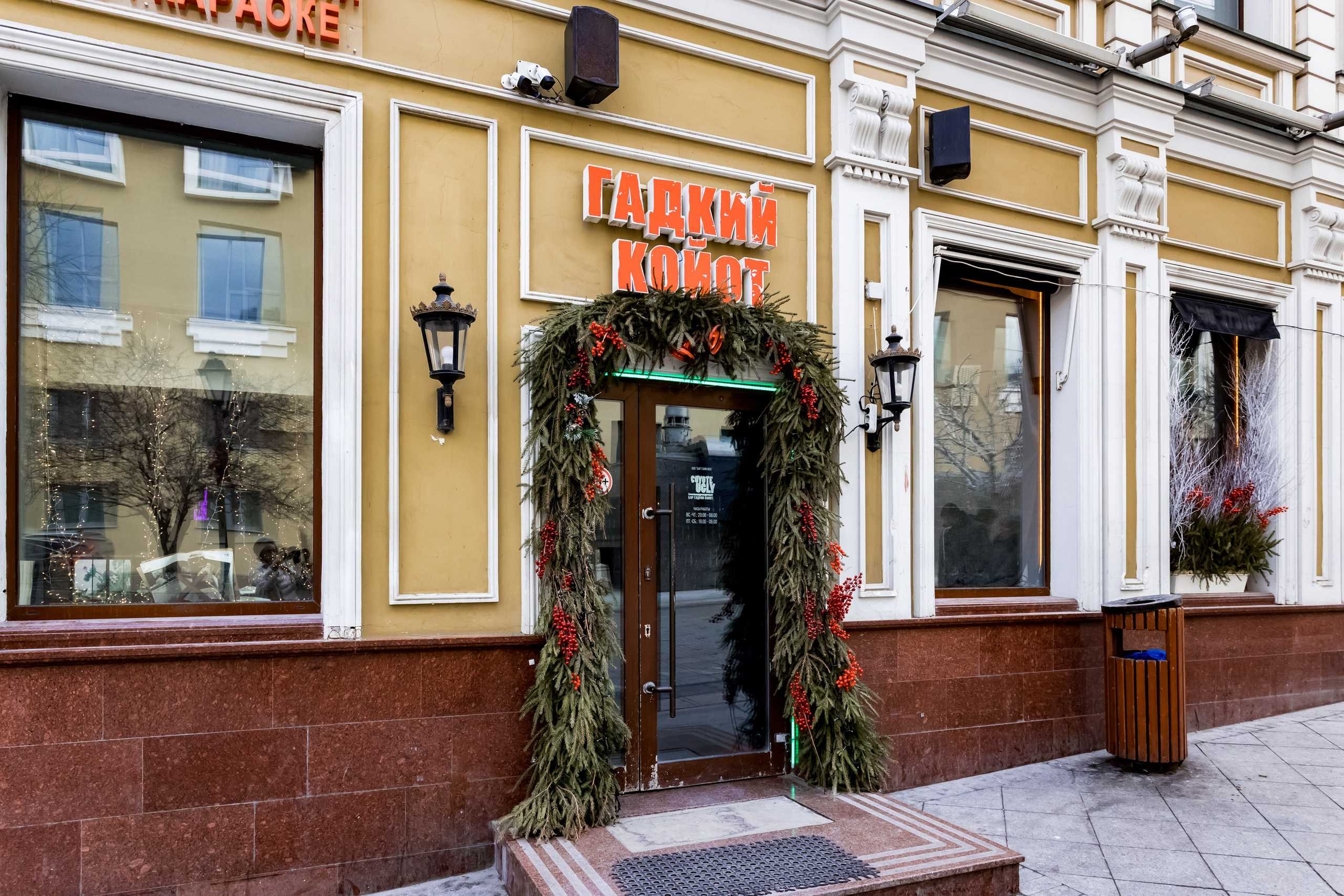 Фотосъемка для бара Гадкий Койот на улице Большая Дмитровка. Интерьеры, Контент, Портреты | Фотограф в Москве Дани Терно