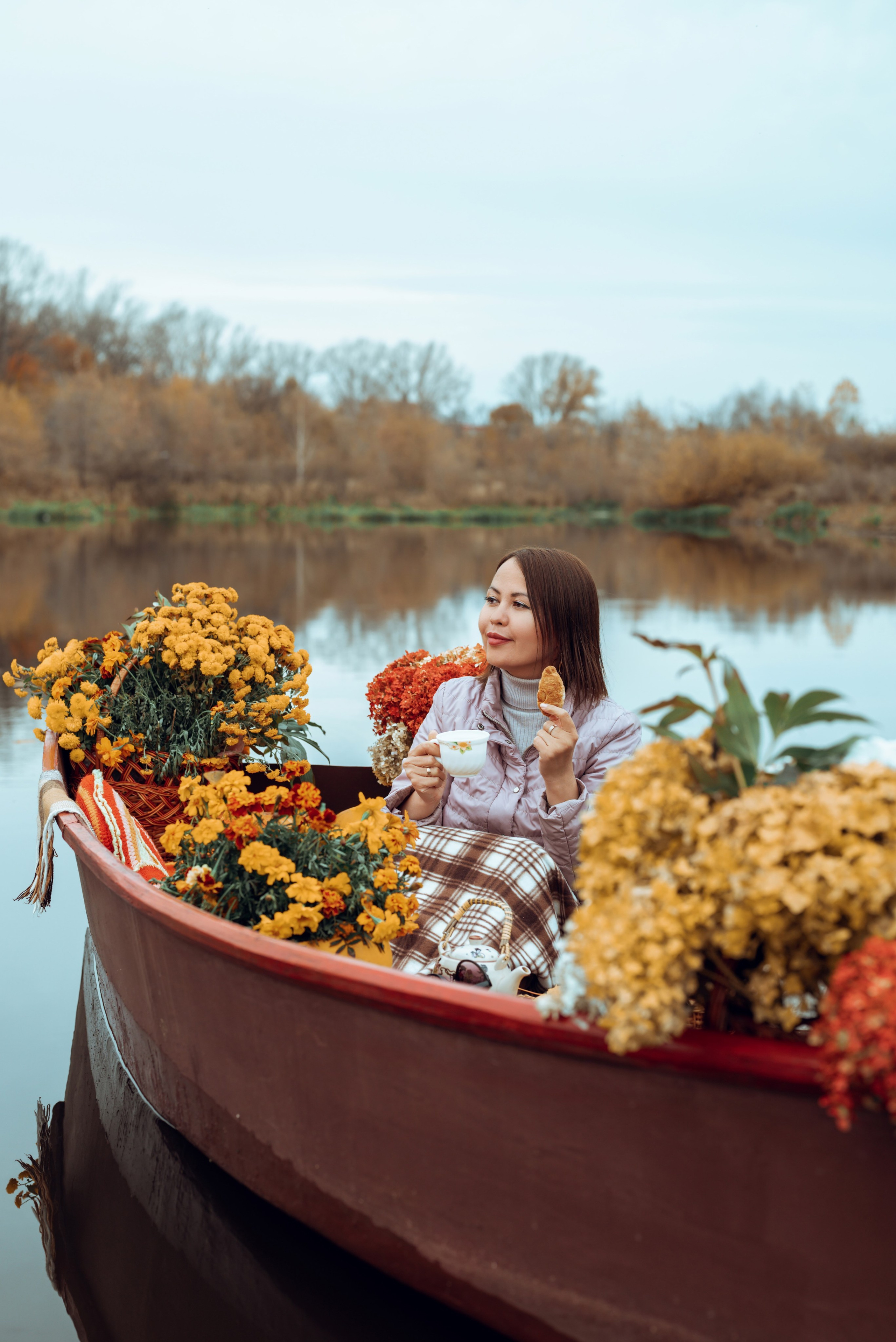 Фотопроект с осенней лодкой. Фотограф в городе Салават