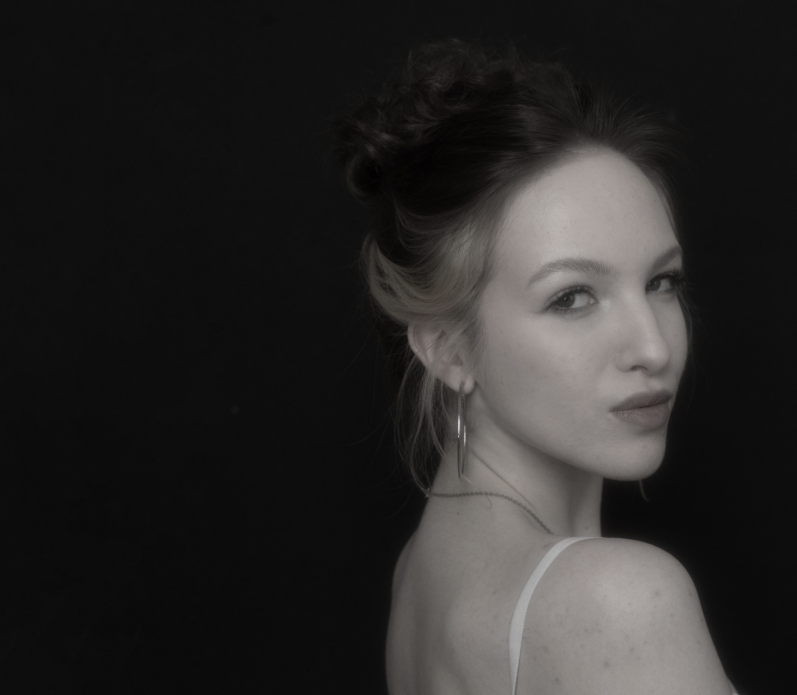 Женская фотосессия в студии в Москве. Портретный фотограф в Москве Казьмина Олеся