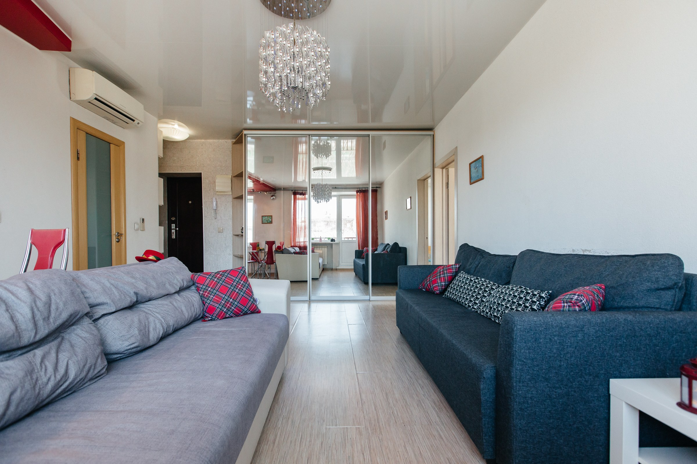 Проспект Карла Маркса, 27. Душевный фотограф Ваших самых ярких событий Марина Погребняк