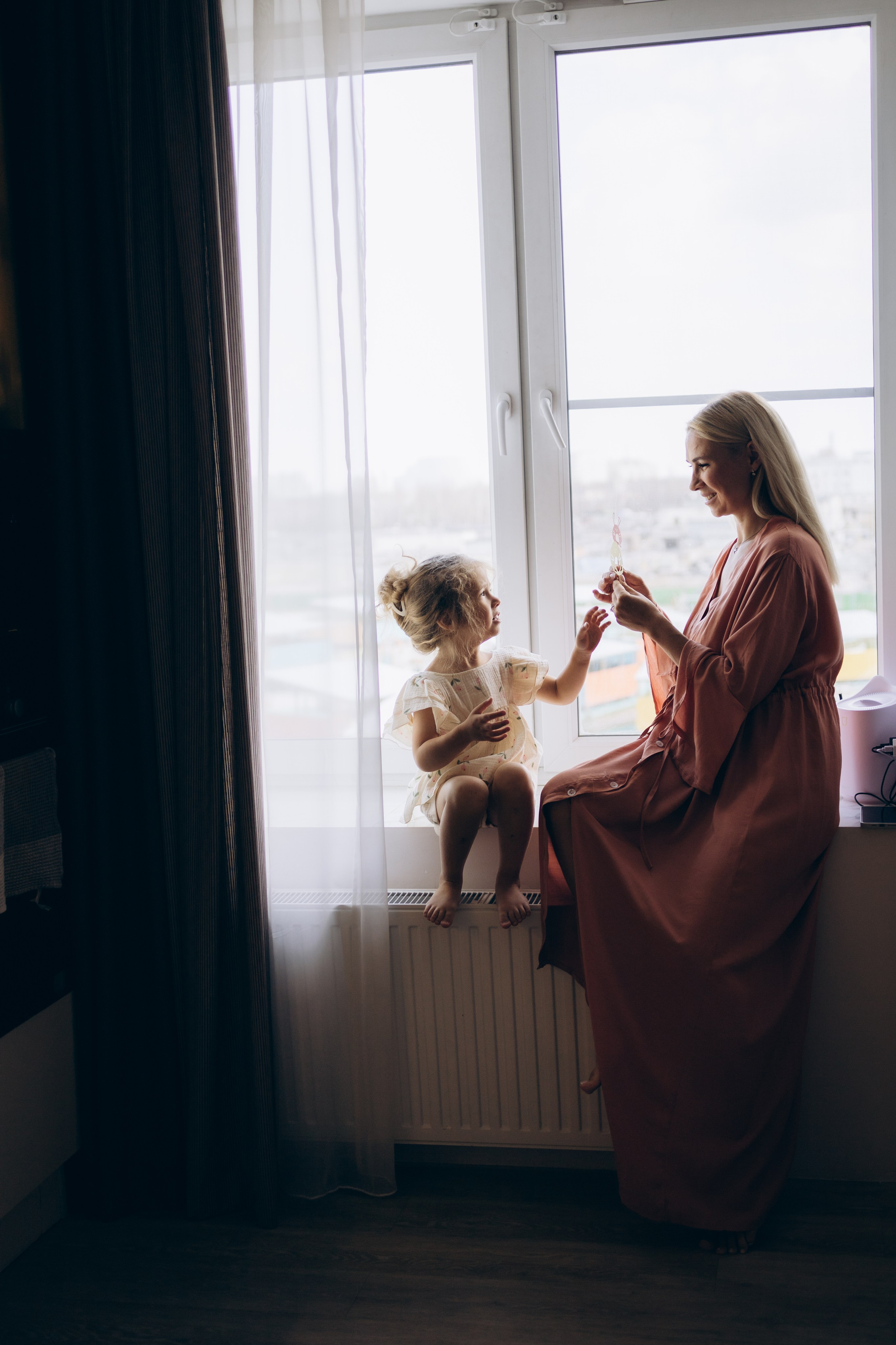 Награда за усердие: завершение напряжённой работы приносит чувство выполненного долга и заслуженного отдыха