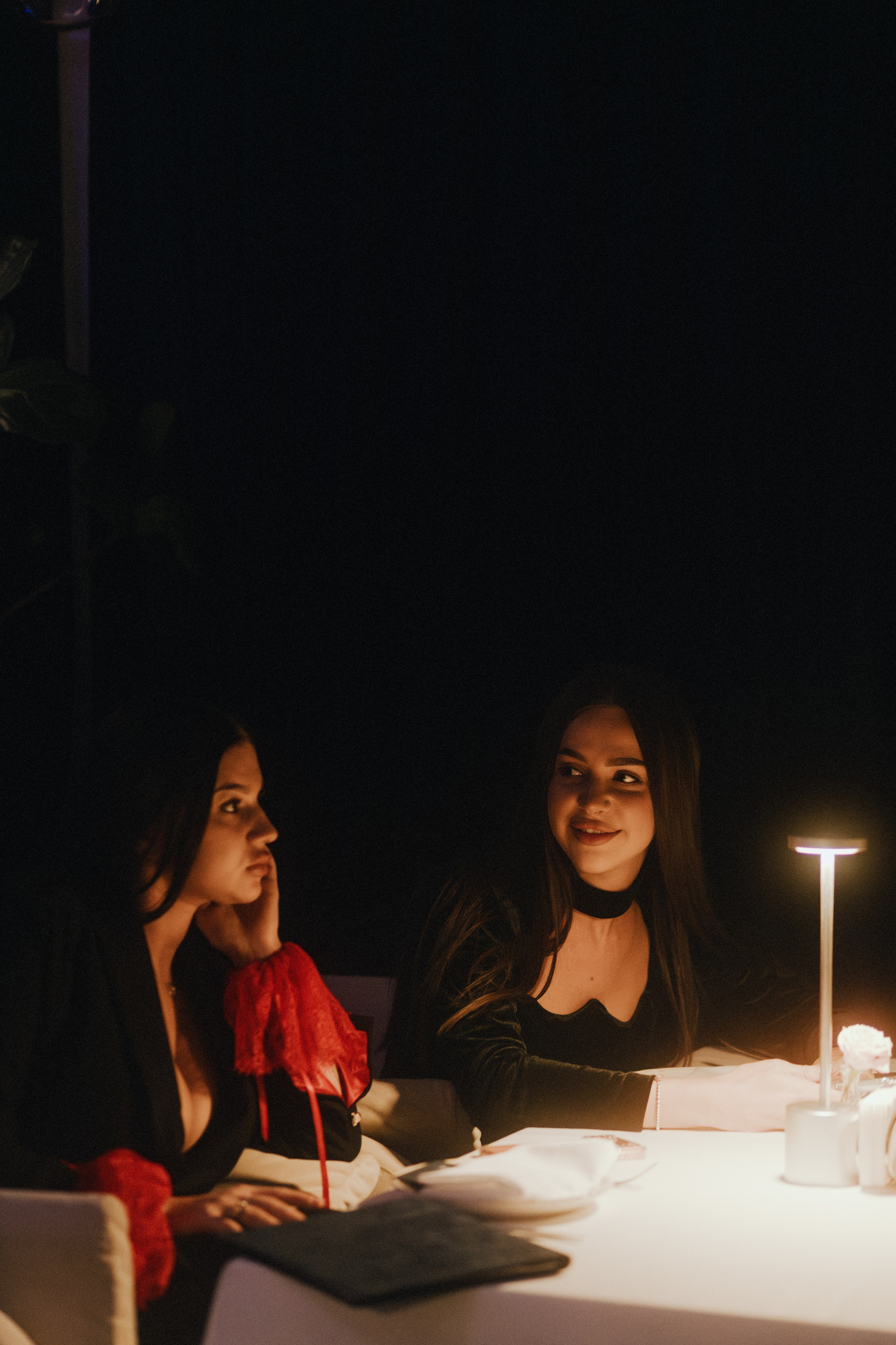 8 марта (воскресенье). BENUAR Restaurant