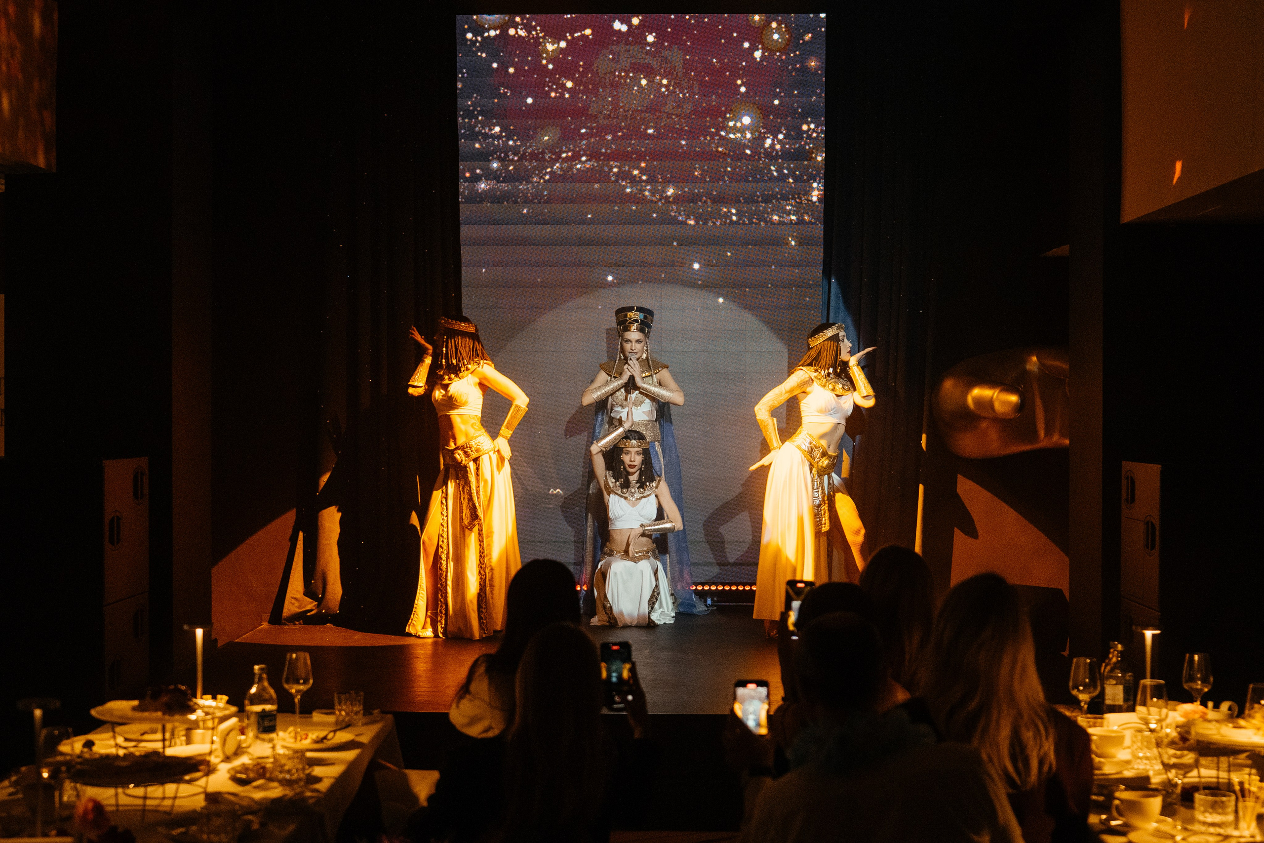 2 апреля (среда). BENUAR Restaurant