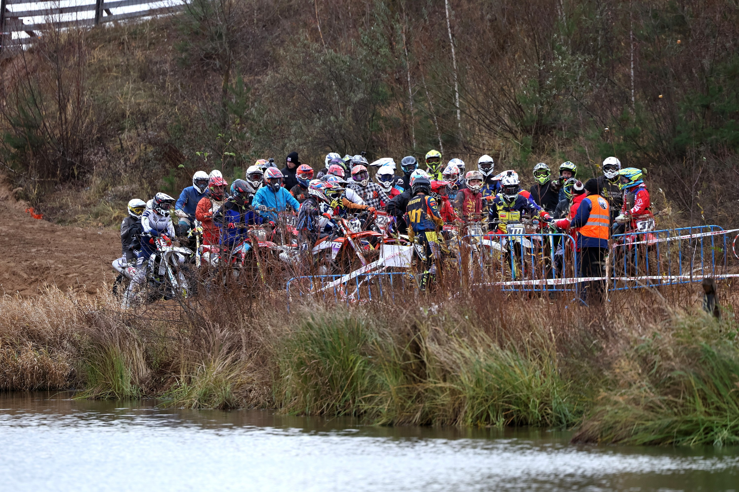 Песчаная буря. г. о. Серпухов, о. Русский. Спортивный и репортажный фотограф Ермакова Светлана