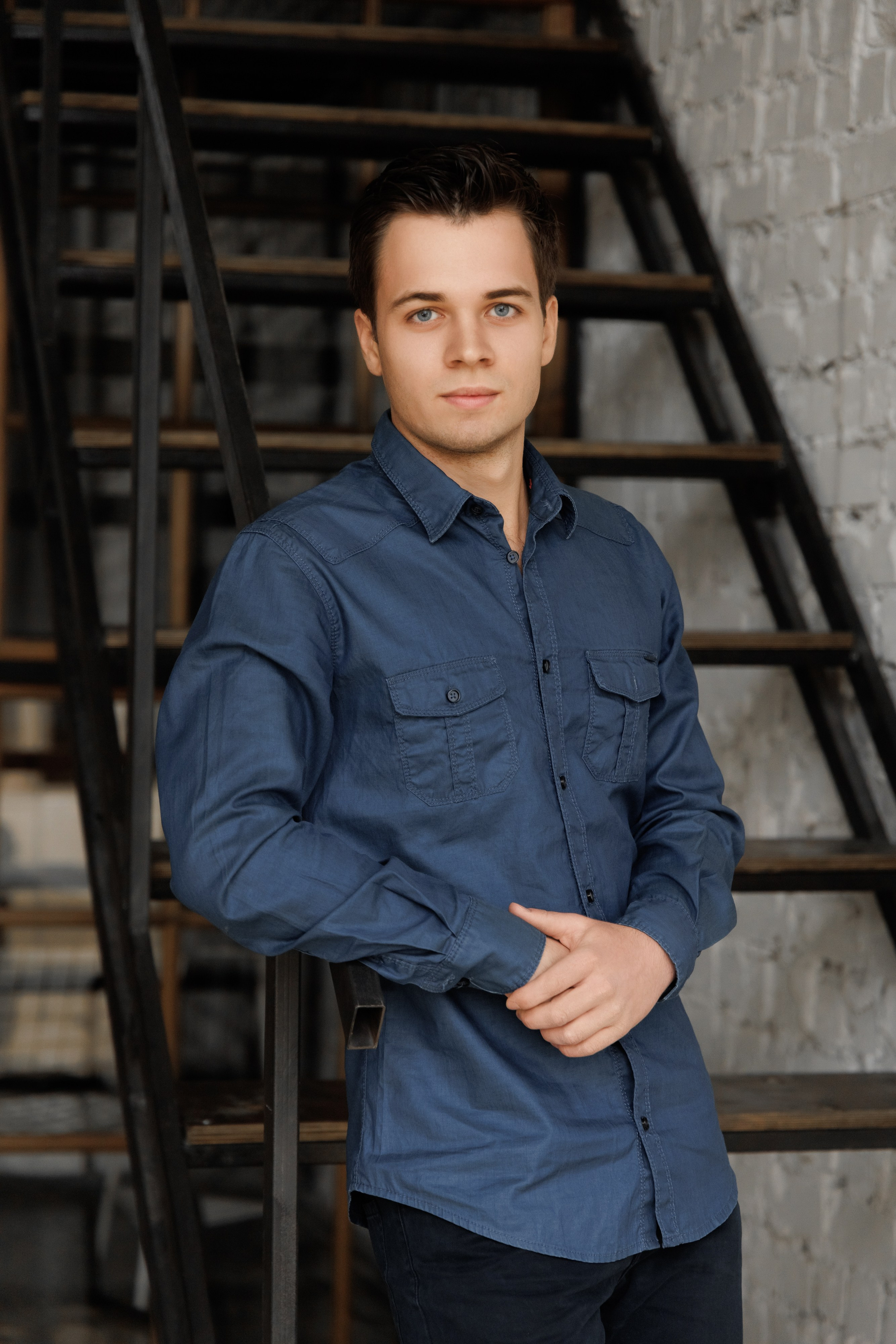 Фотосессия для Леонида. Женский и мужской фотограф в Нижнем Новгороде Наталья Латыпова. Портреты в низком ключе