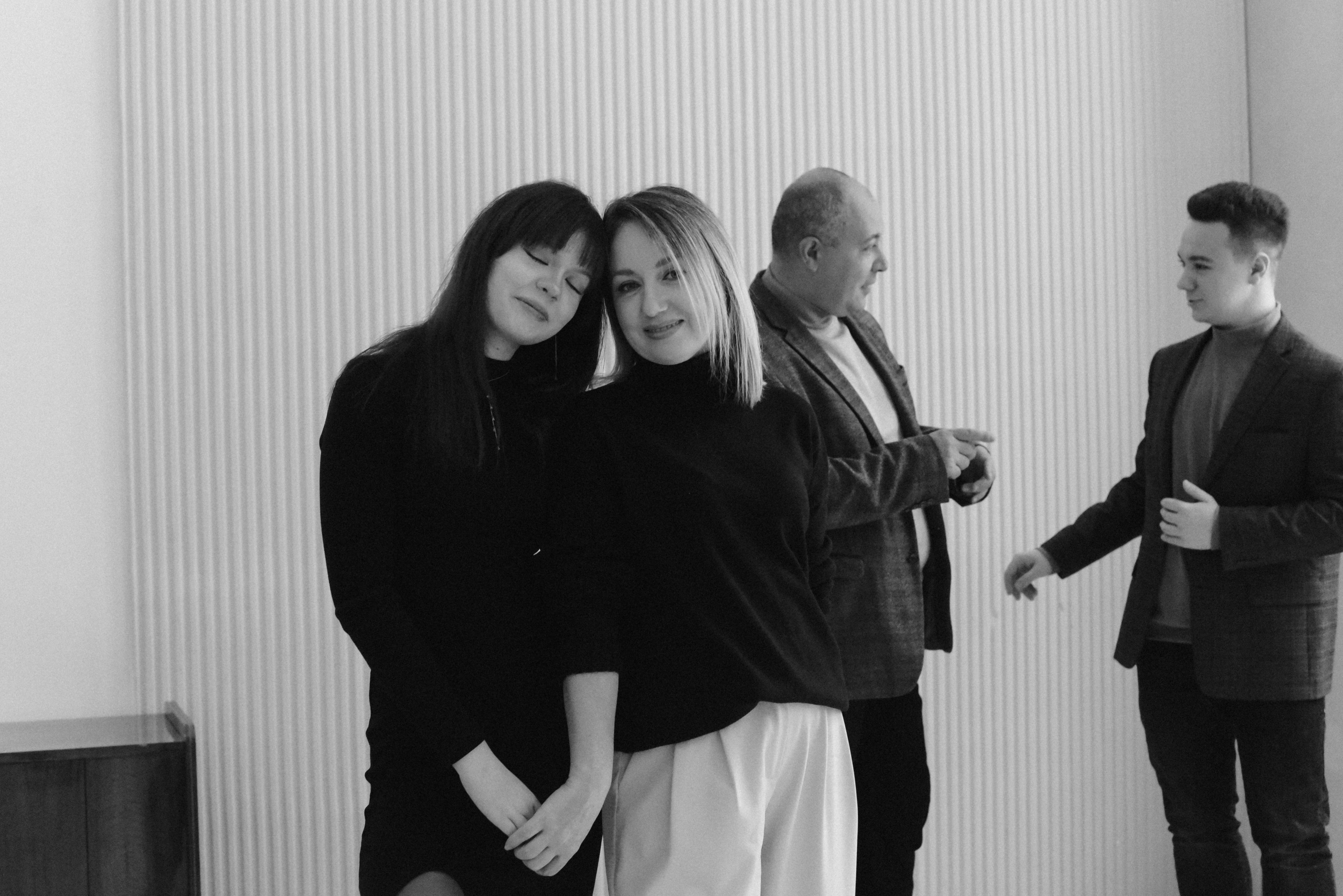 Молодые родители и взрослые дети. Фотограф Лола Волна, город Москва