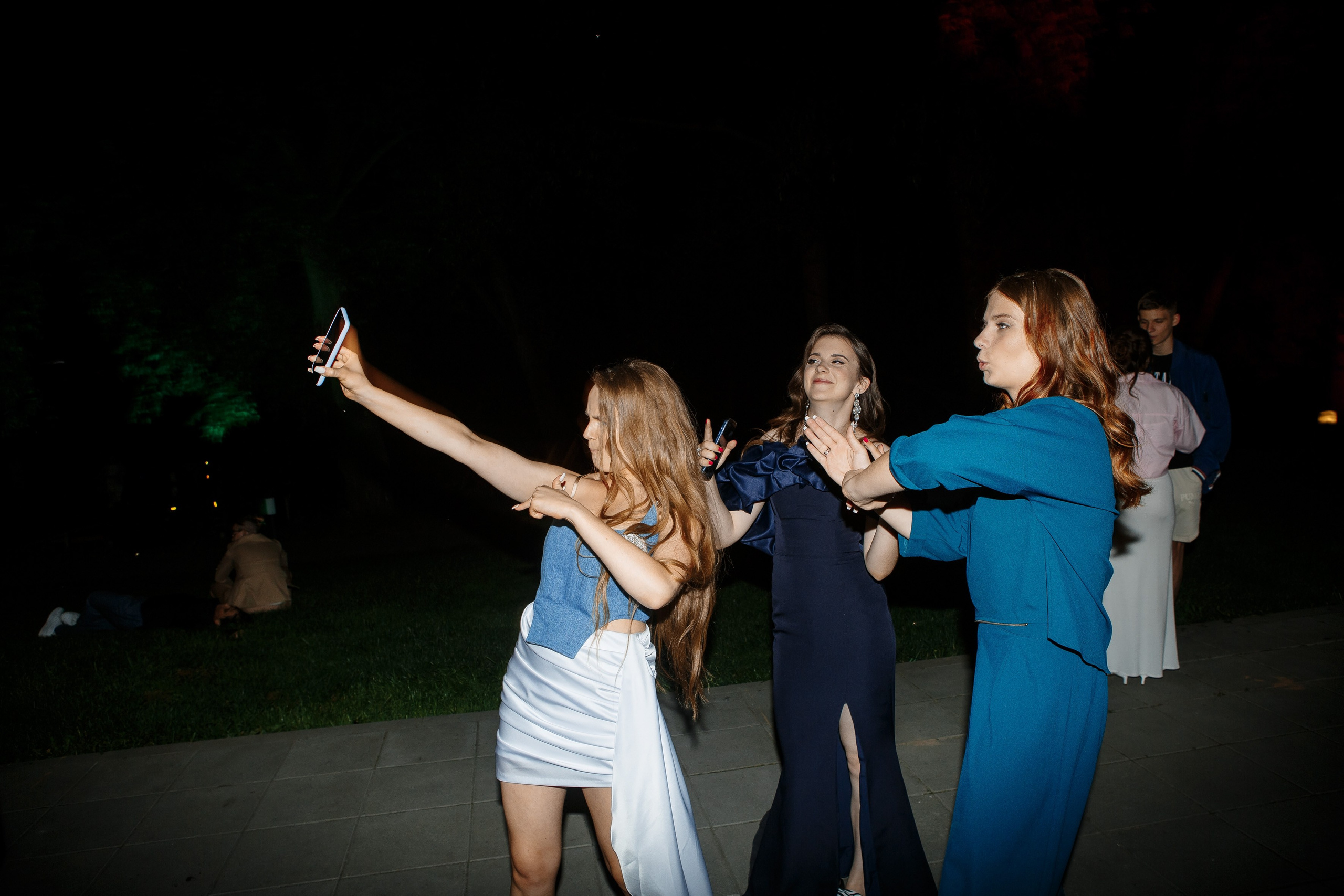 Выпускной Гимназия 12 2024 OpenHouse. Свадебный и портретный Фотограф в Липецке Дмитрий Котюков