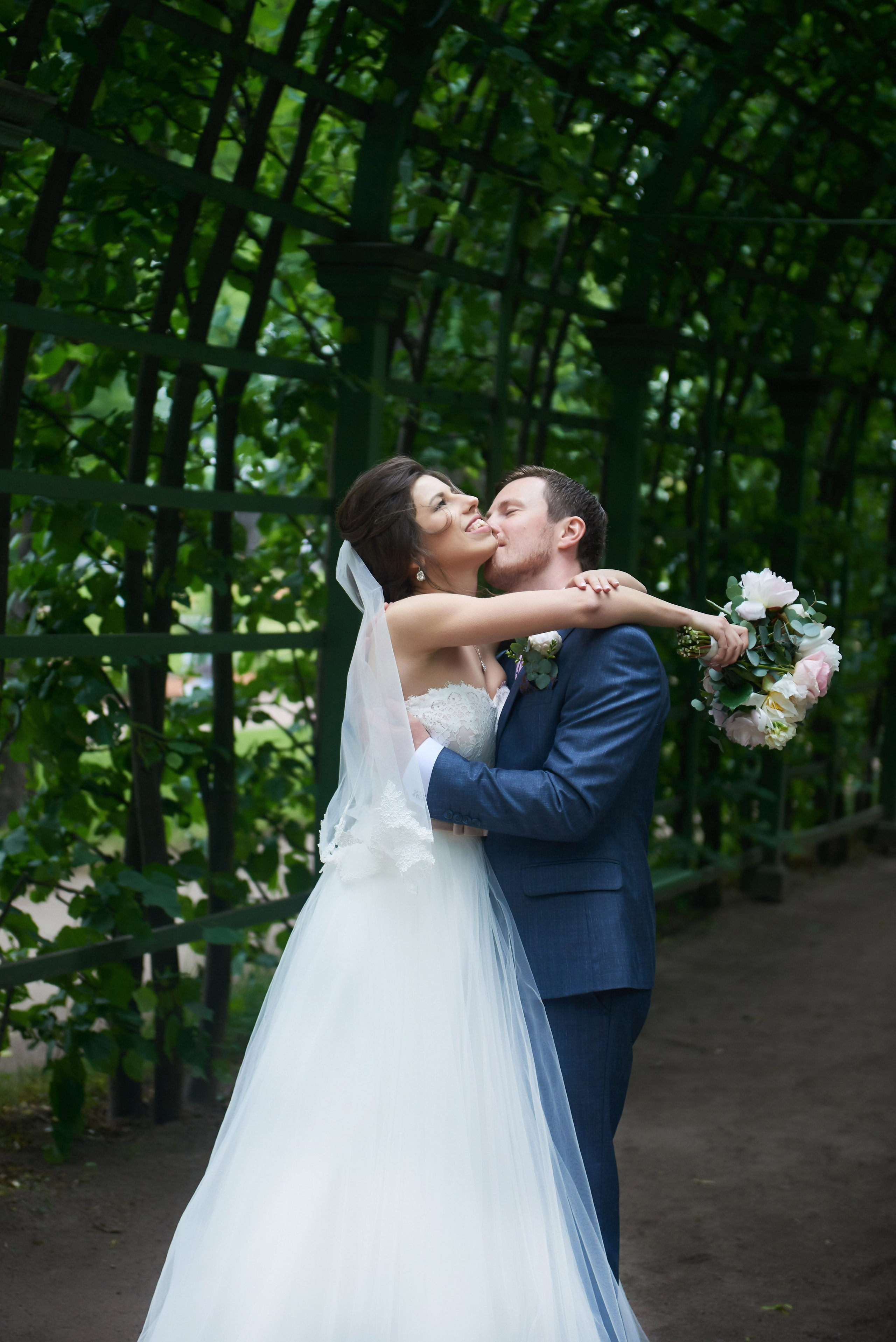 Валерия и Андрей (свадебная фотосессия в Летнем саду). Портретный, семейный и свадебный фотограф в Санкт-Петербурге и в Пушкине Ширяев Денис