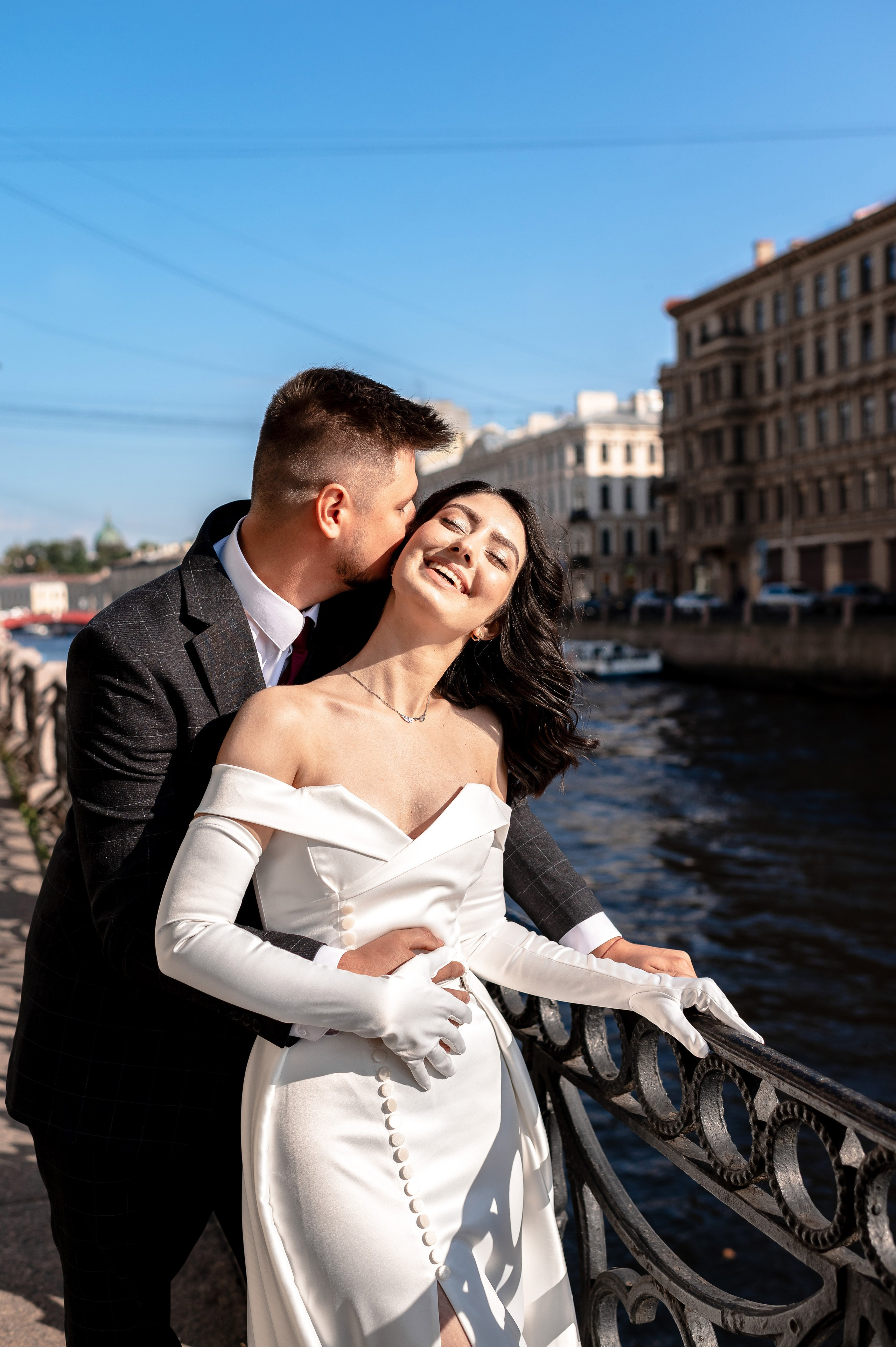 Камерная свадьба в Первом Дворце Бракосочетания №1 на Английской набережной Яны и Евгения. Портретный, семейный и свадебный фотограф в Санкт-Петербурге и в Пушкине Ширяев Денис