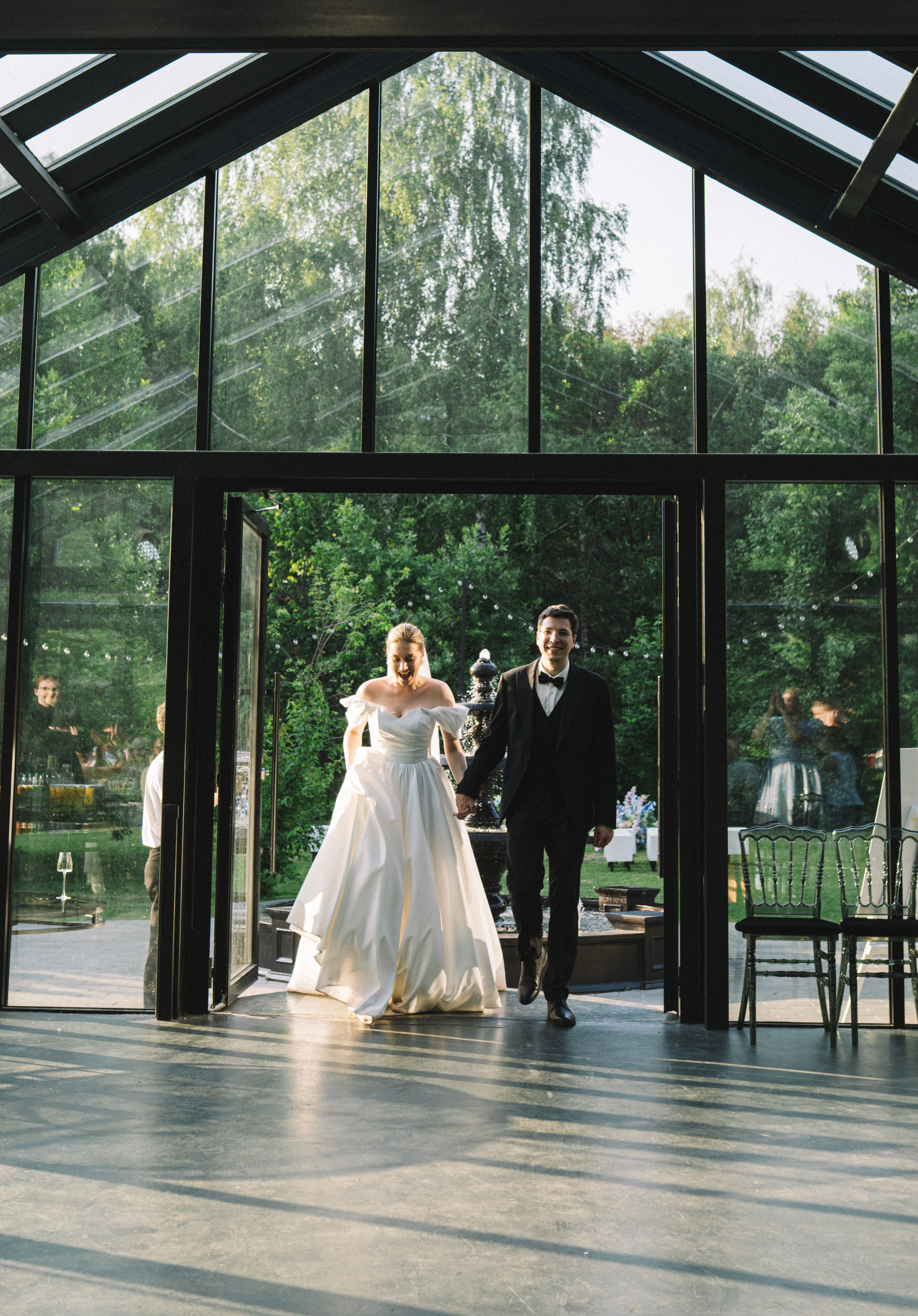 Evgenii & Natalia. Я — Алёна и я фотографирую красиво (е)