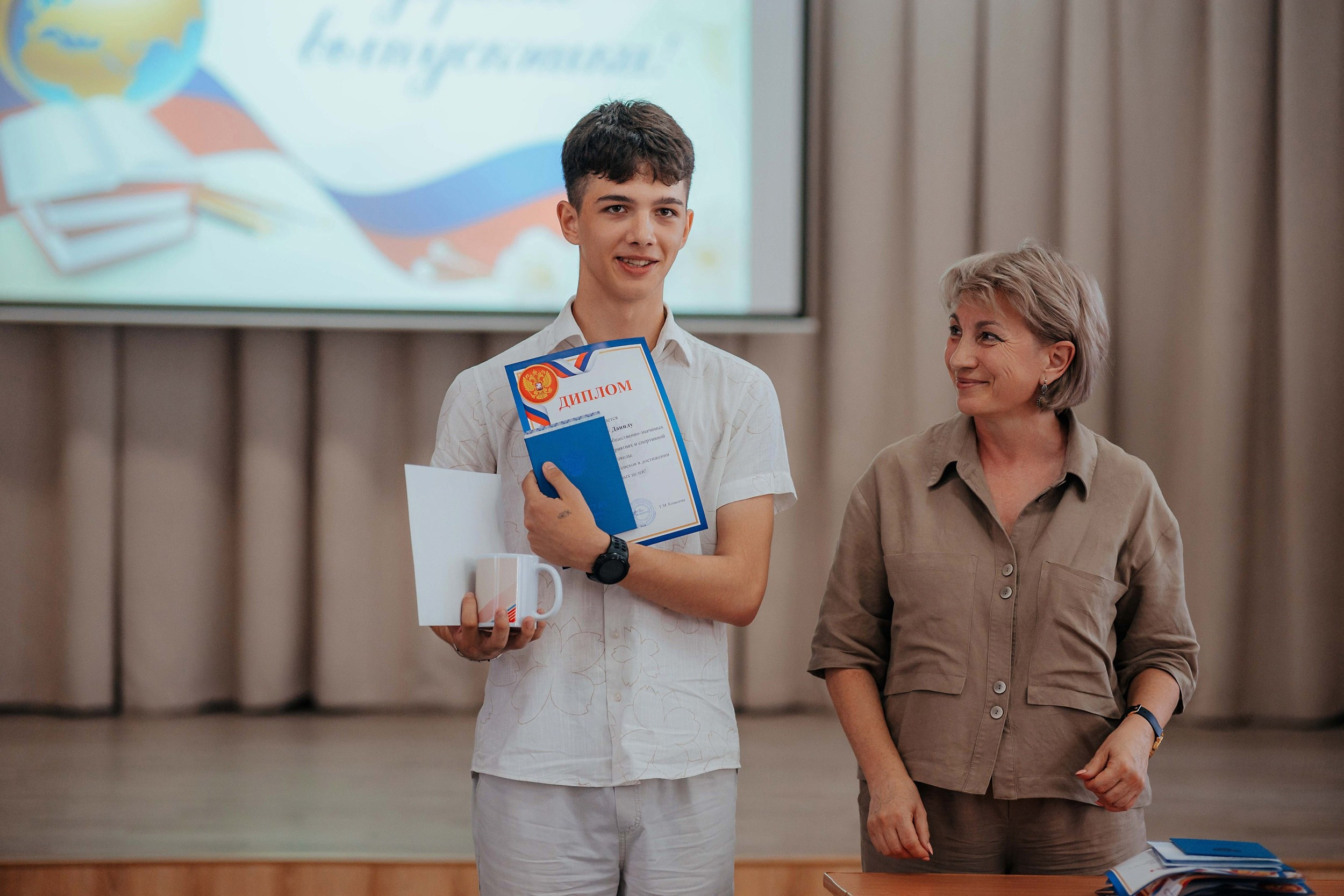 Школьный фотограф в Барнауле | Школьные фотосессии. Репортажный (Event) фотограф в Барнауле | Даниил Маркин | Качество и вайб