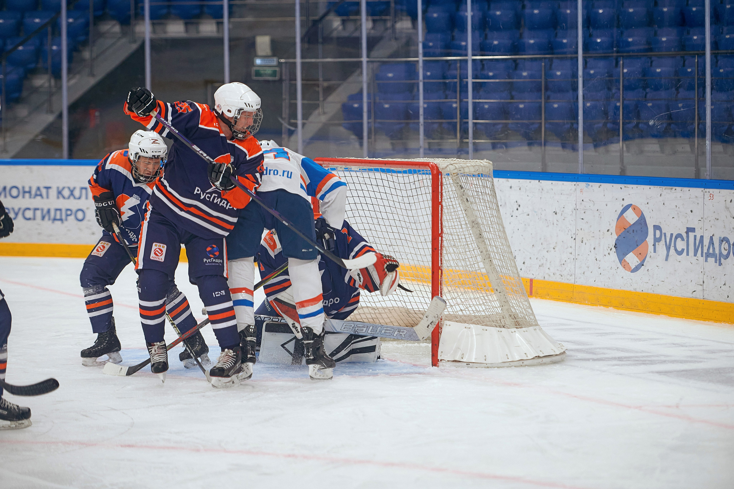Портфолио репортажной фотосъёмки: Кристалл арена — Хоккей — РусГидро. Фотограф Яковлев Роман — Красноярск