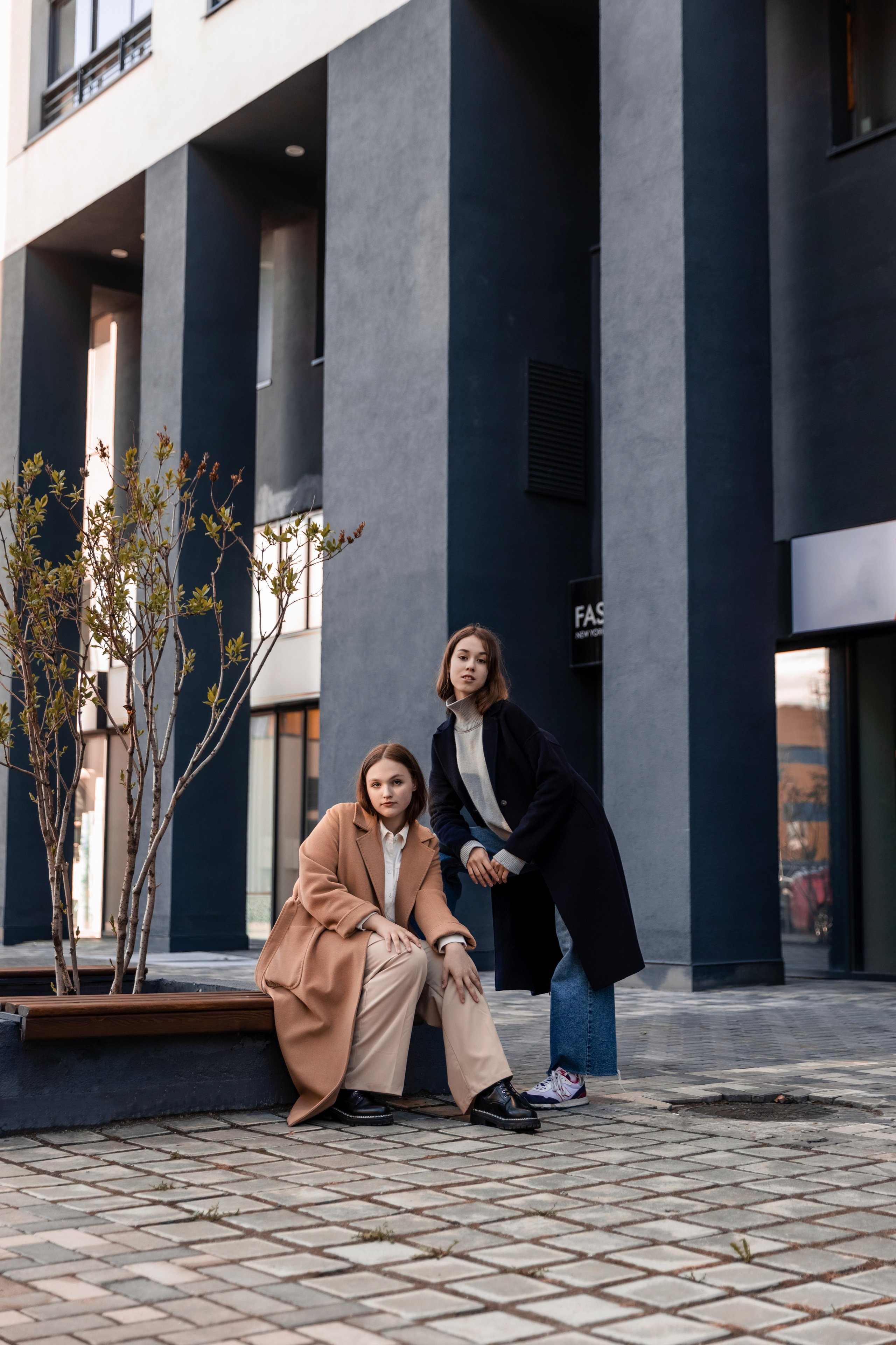 •ПОРТРЕТЫ УЛИЦА•. Выпускной альбом Сургут ХМАО