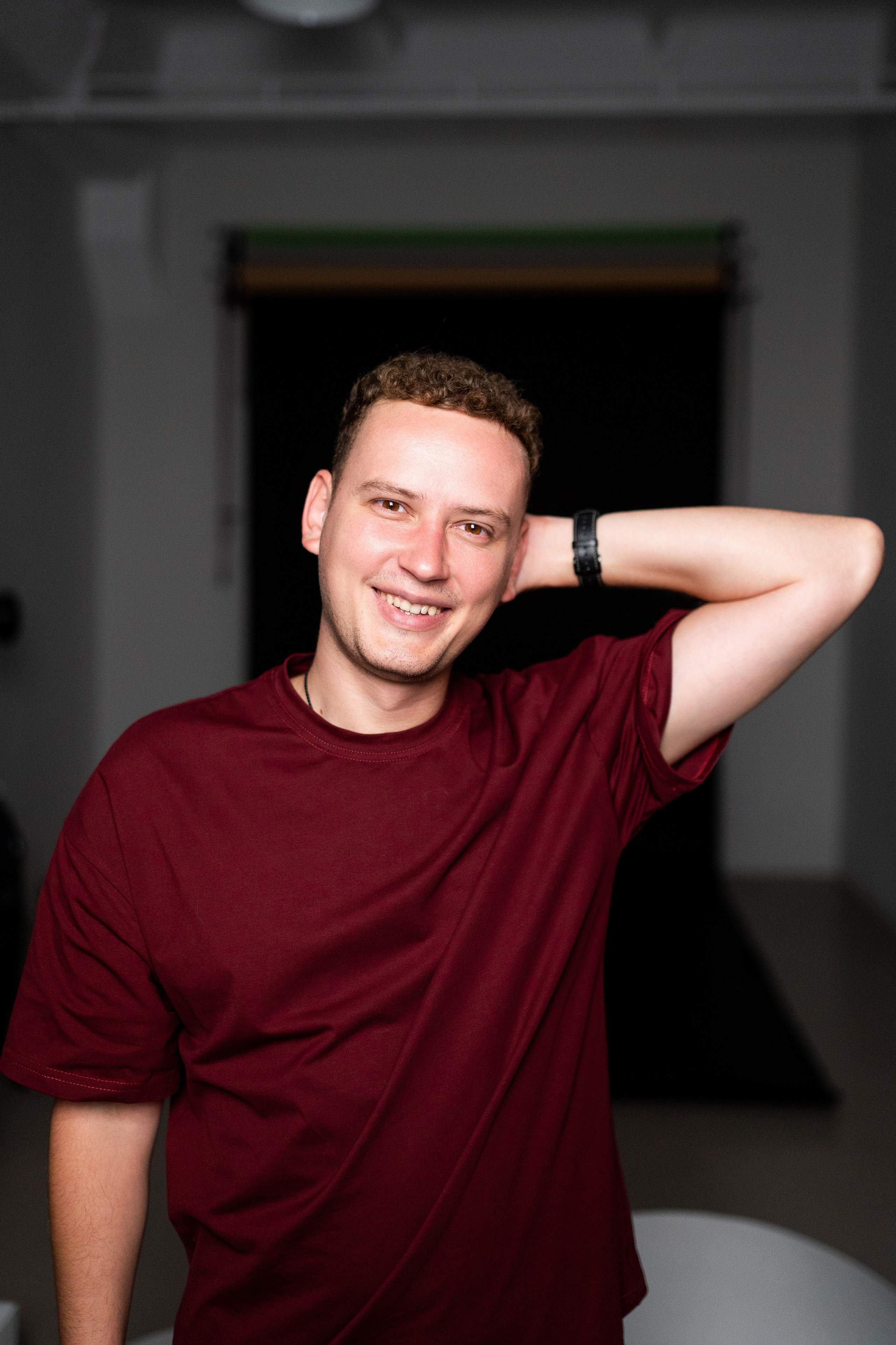 Дмитрий. Деловая мужская фотосессия в фотостудии. Фотограф в Самаре Иван Булатов