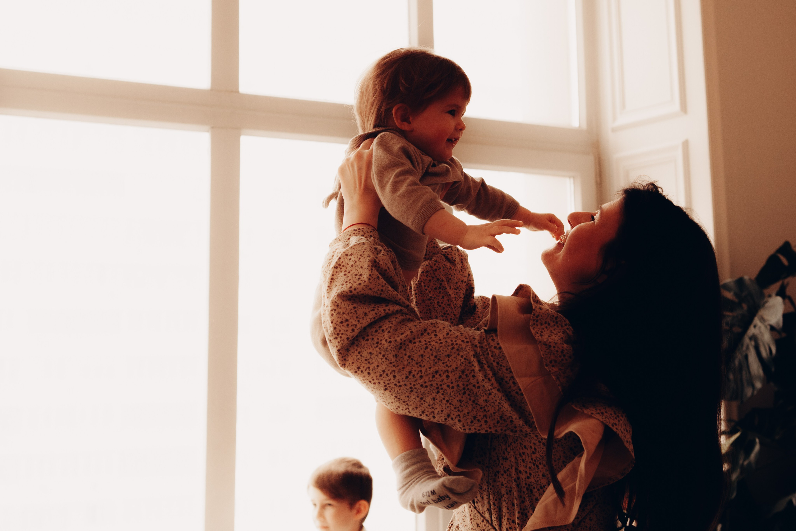 Алена с семьей. Фотосессия новорожденных в Москве фотограф Савина Анастасия