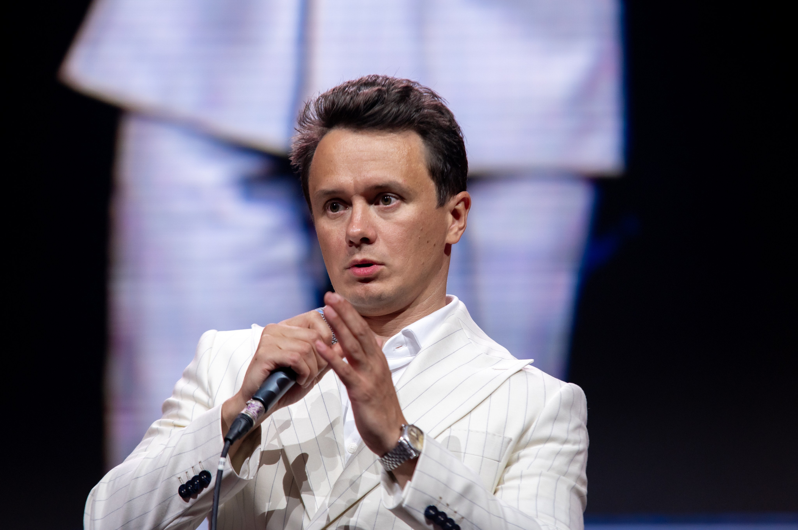 Форум Движение Авито недвижимость. Фотограф Илья Бызов, Свадебный и репортажный фотограф Сочи