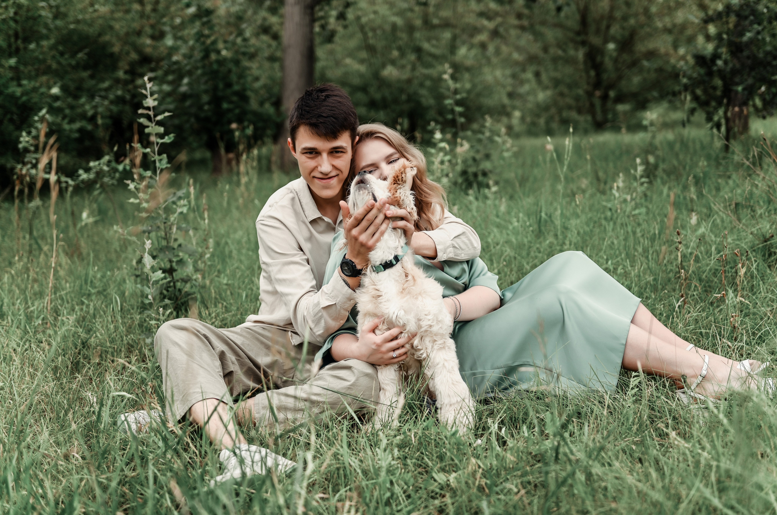 Love story прогулка вместе с песиком))). Свадебный, семейный, детский, контент фотограф в Омске Максим Ильин